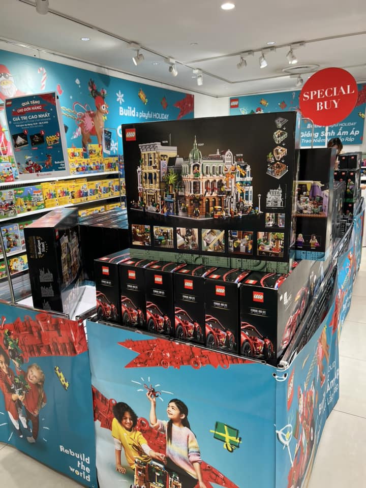 Lego sets available at Takashimaya sale