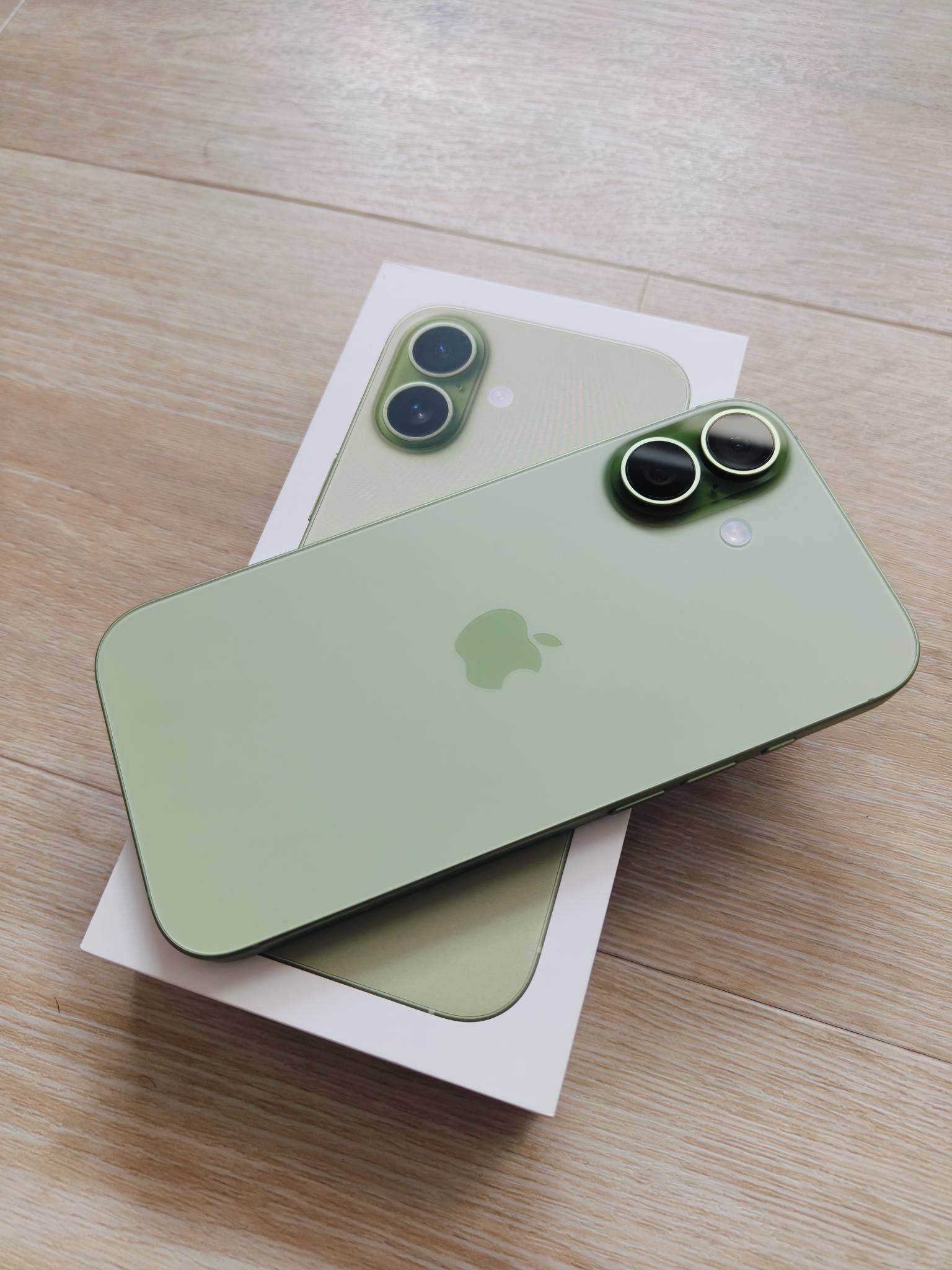 iPhone 17 256GB sage for sale