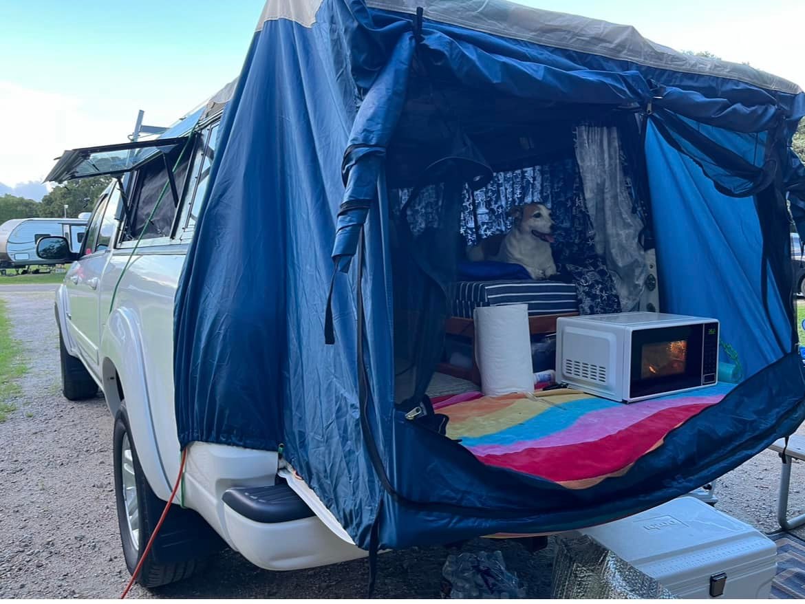 half tents for beach Sun NINJA Tent Shelter with UPF50+ Protection, Includes Sand Shovel, Ground Pegs, Stability Poles, Outdoor Pop Up Shade Canopy Camping Size:46' x 125' Exped Tarp Pole 115 this portable beach tent Marke_Disana