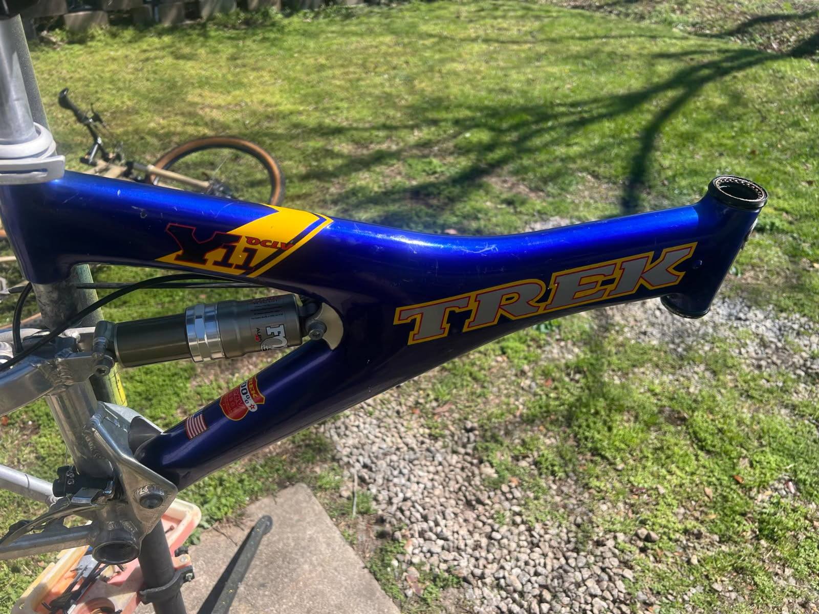 Restoring a 1997 Trek Y-11 OCLV mountain bike