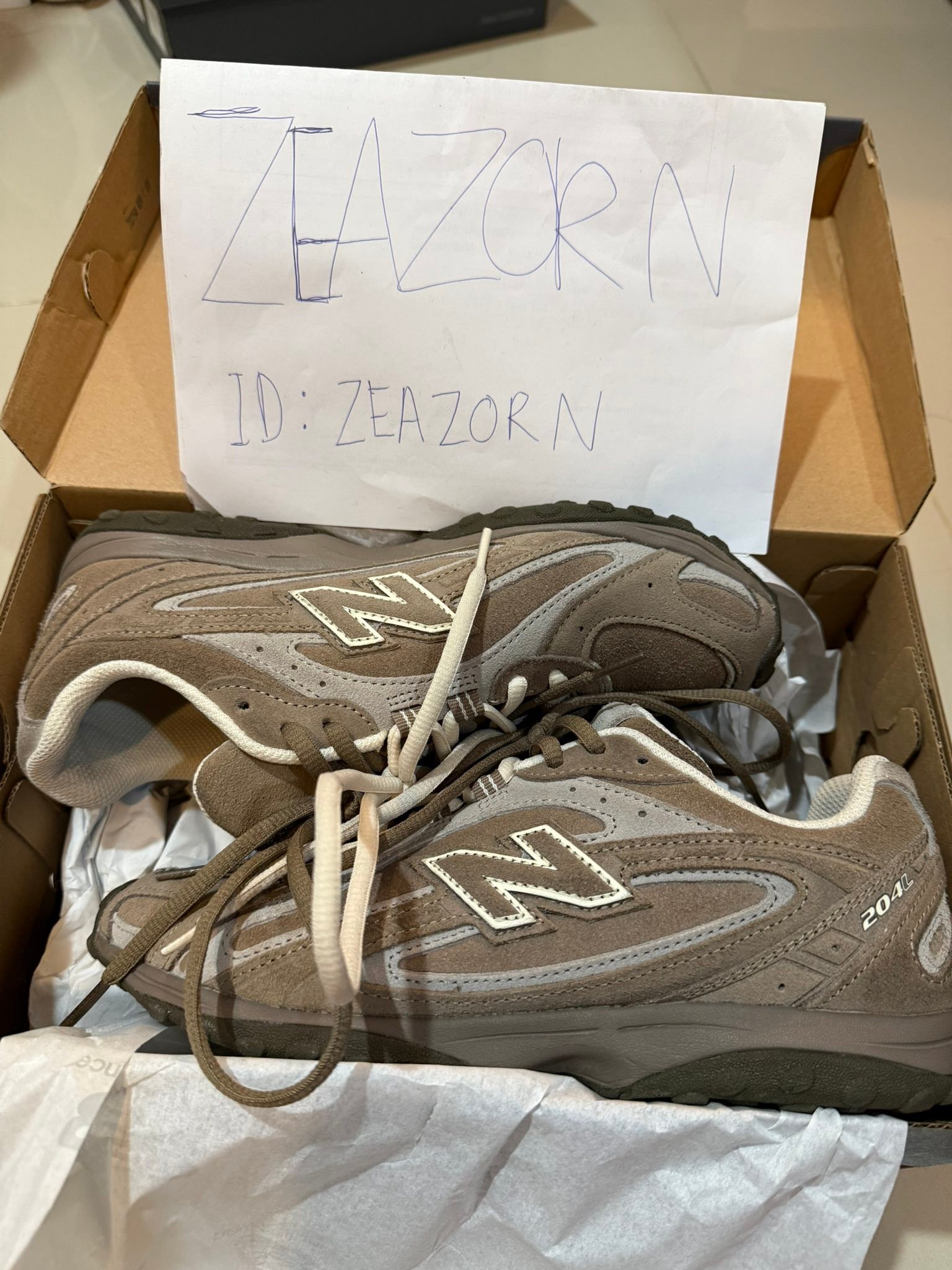 ??? ??????? 990v6 Black / Silver 