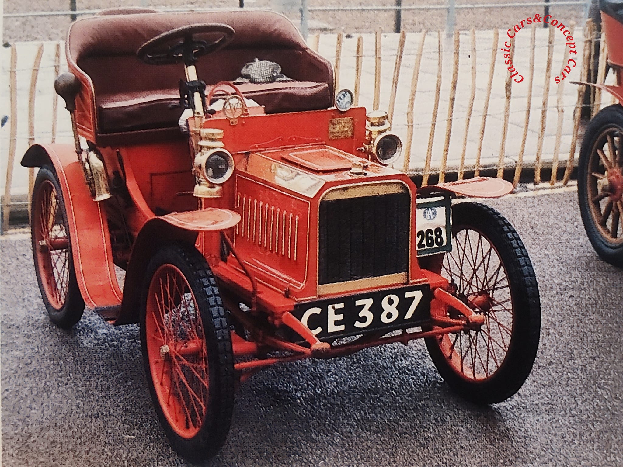 Minerva Goddess mascot for the eight cylinder AL-series Minerva 