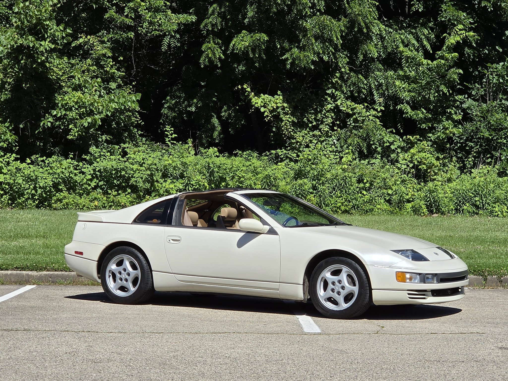 Meticulously maintained, garage-kept, 2-owner Z32 Twin Turbo