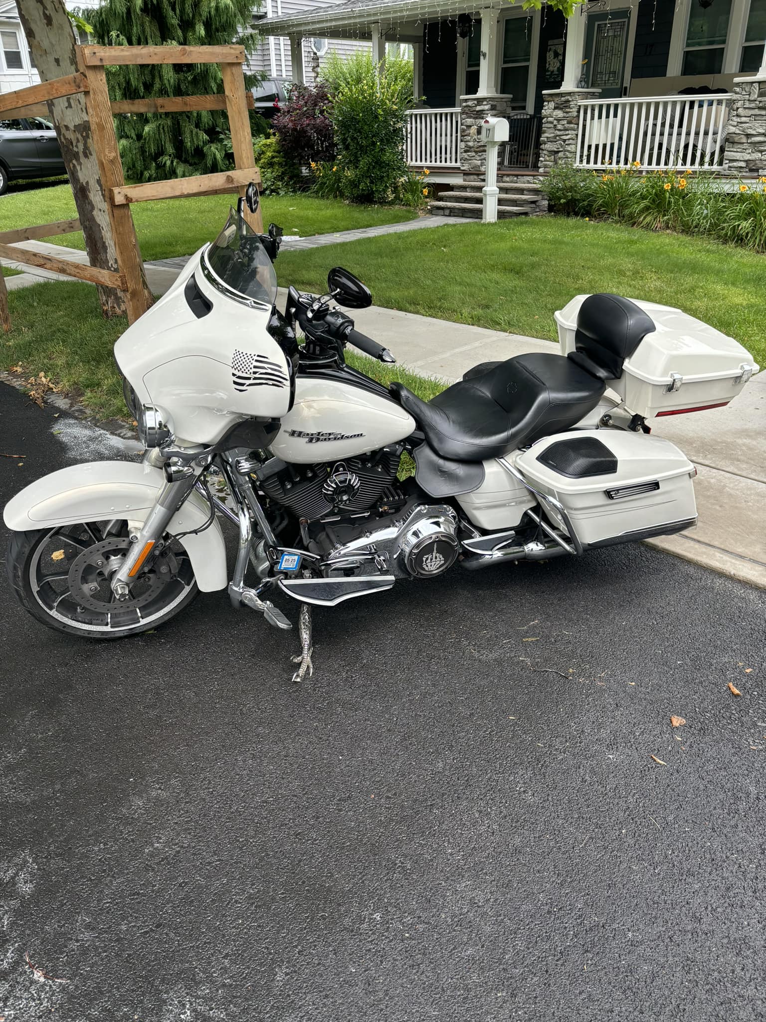 2015 SGS. Had a handful of sport bikes but I'm definitely loving