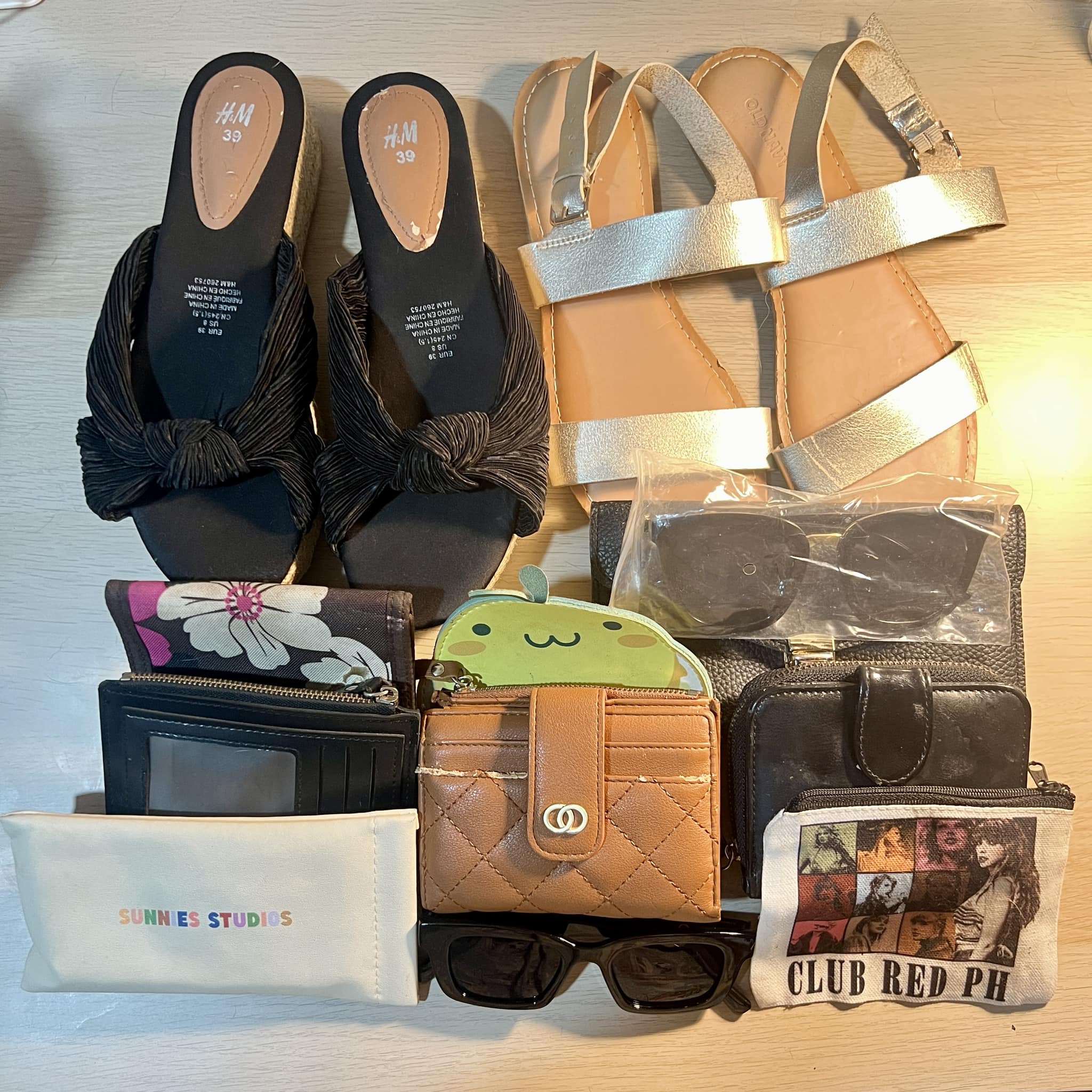 Z BRAND SANDALS — perfect for you OOTD — with box — mall quality