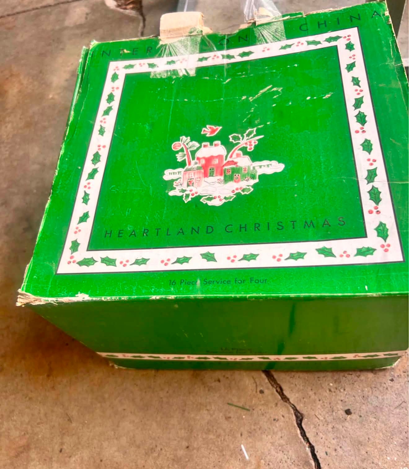 Found this rare ? Christmas heartland set! Not sure if I want to
