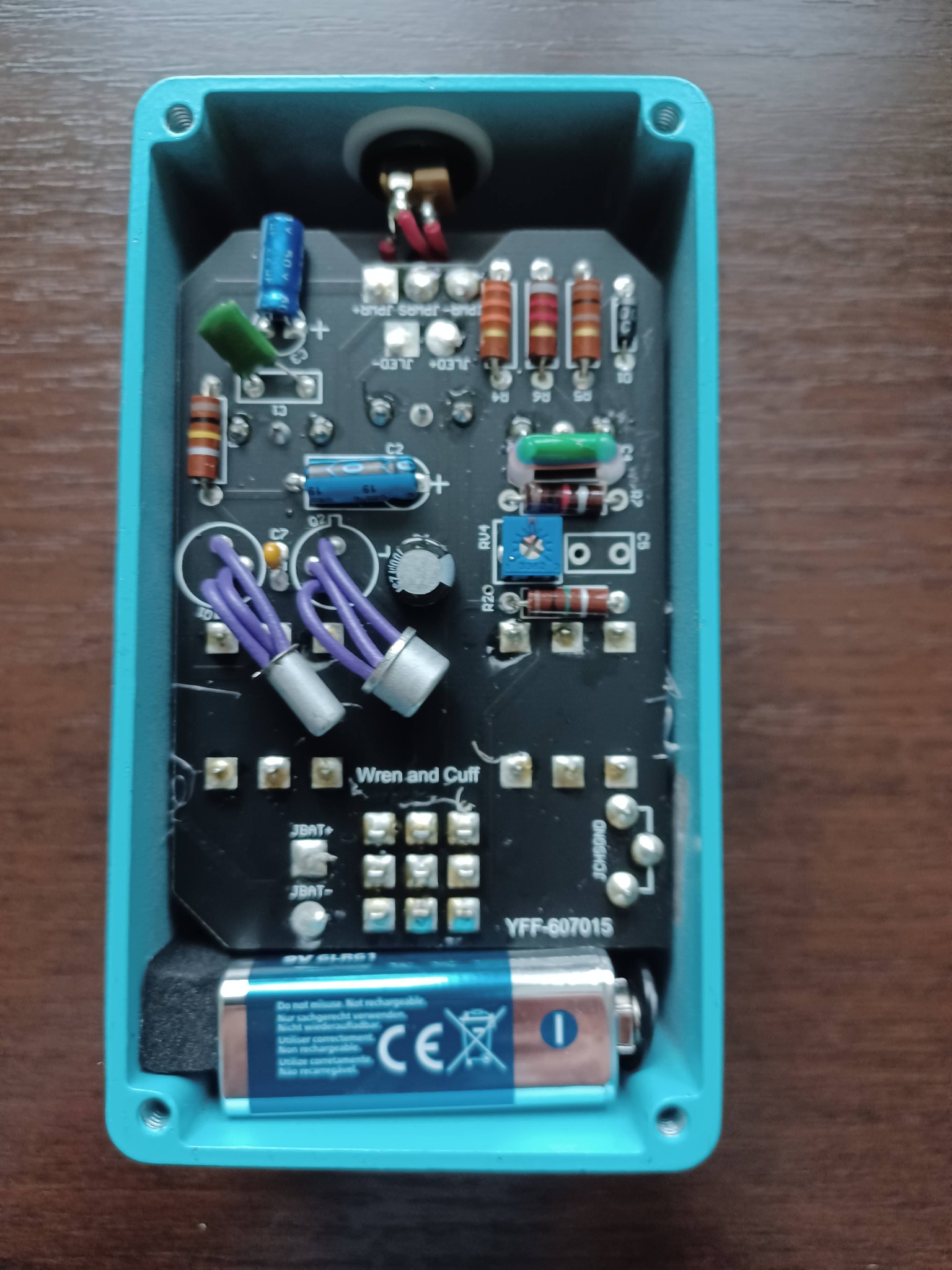 Hi. In my opinion one of the most underrated fuzz face pedals