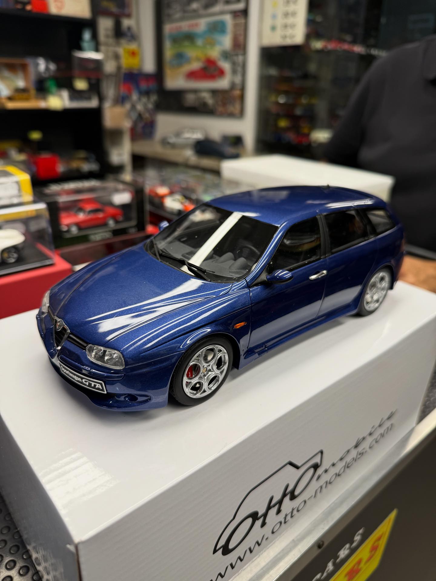 Alfa Romeo 156 GTA Sportwagon Ottomobile Scala 1:18