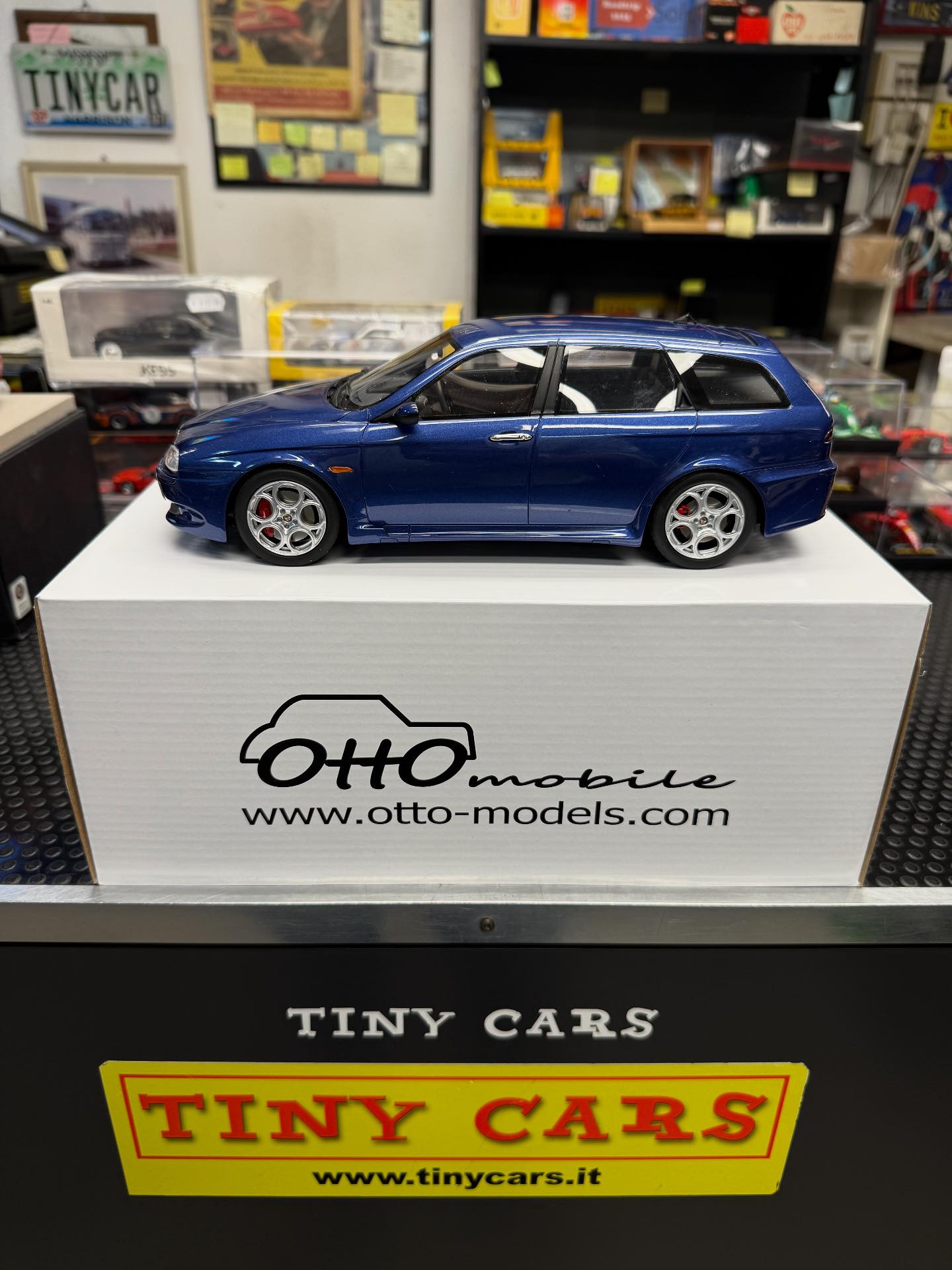 Alfa Romeo 156 GTA Sportwagon Ottomobile Scala 1:18