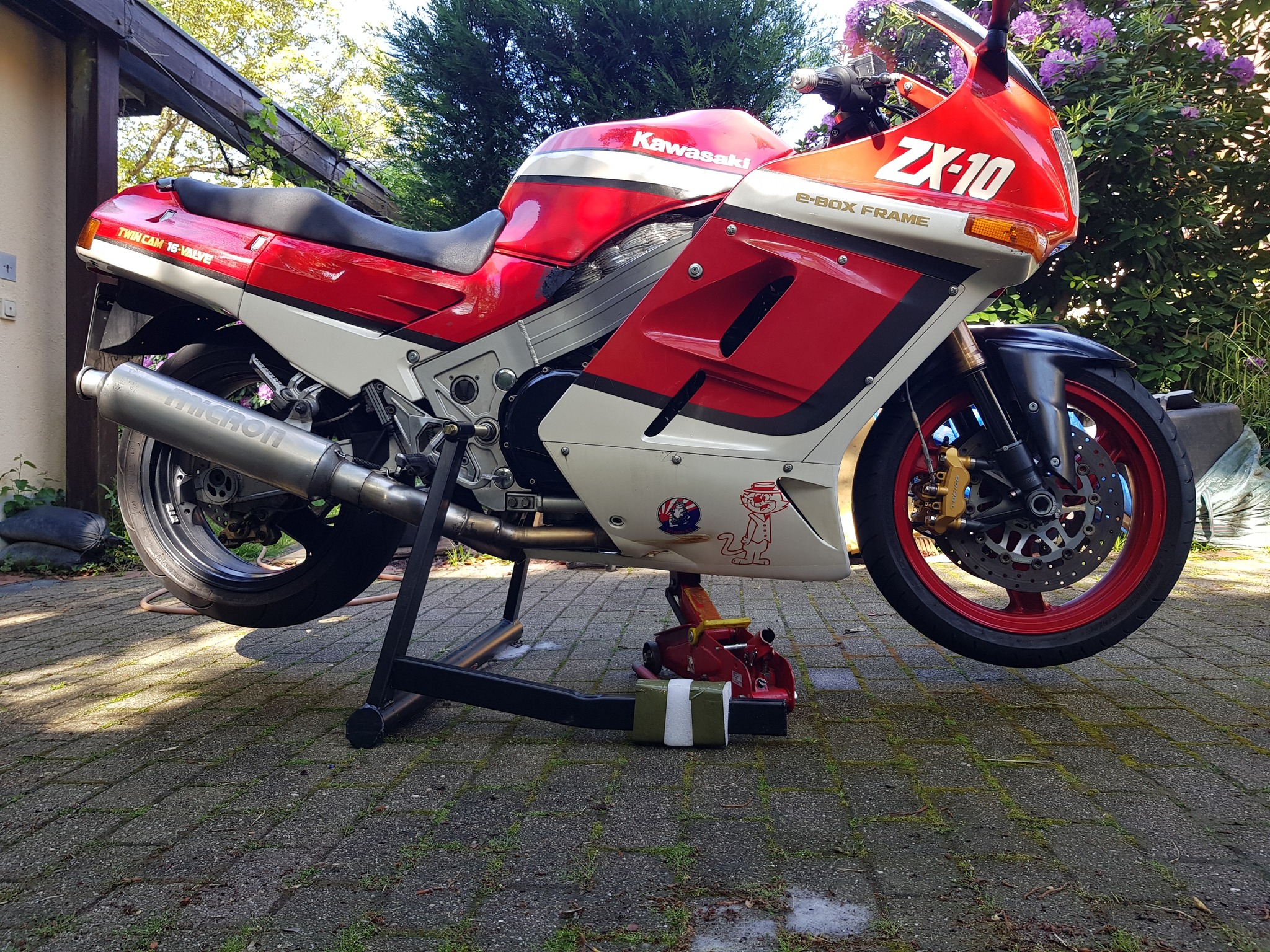 Kawasaki ZX-10R mods complete and ready to ride