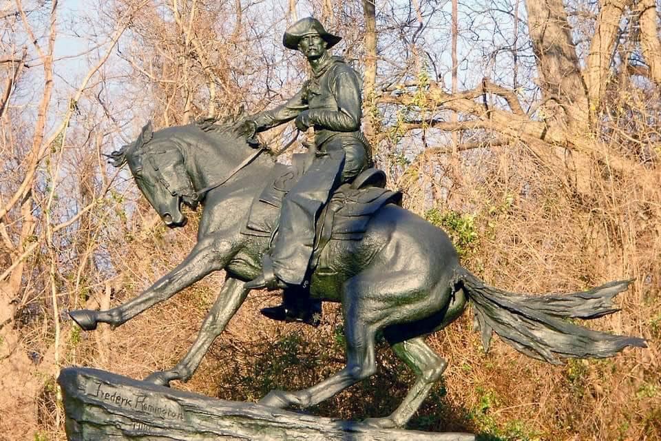 Frederic Remington カウボーイ彫刻 Frederic Remington's cowboy statue in Fairmount Park
