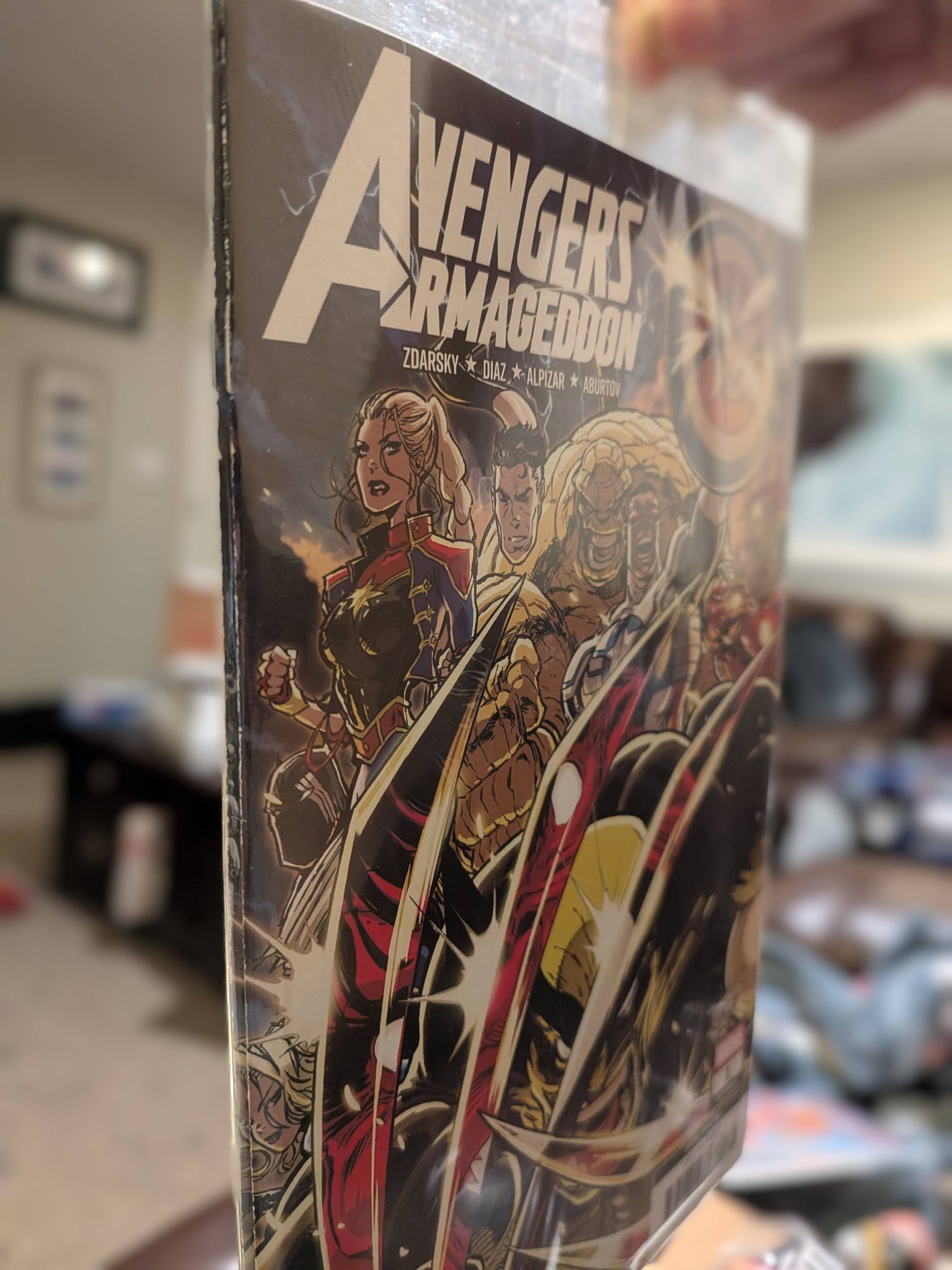 Rare Avengers Armageddon #1 2nd printing polybag with two comics