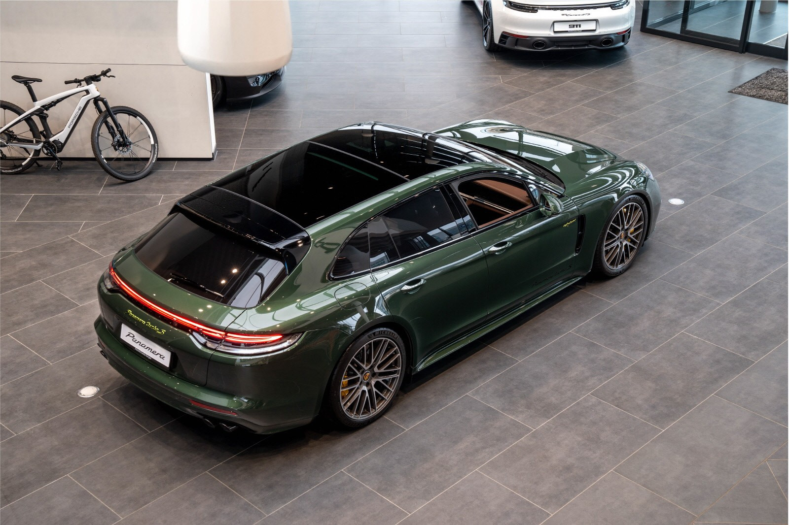 Minichamps Porsche Panamera 4S, 2015, grau met. - 870 067100 - 1:87