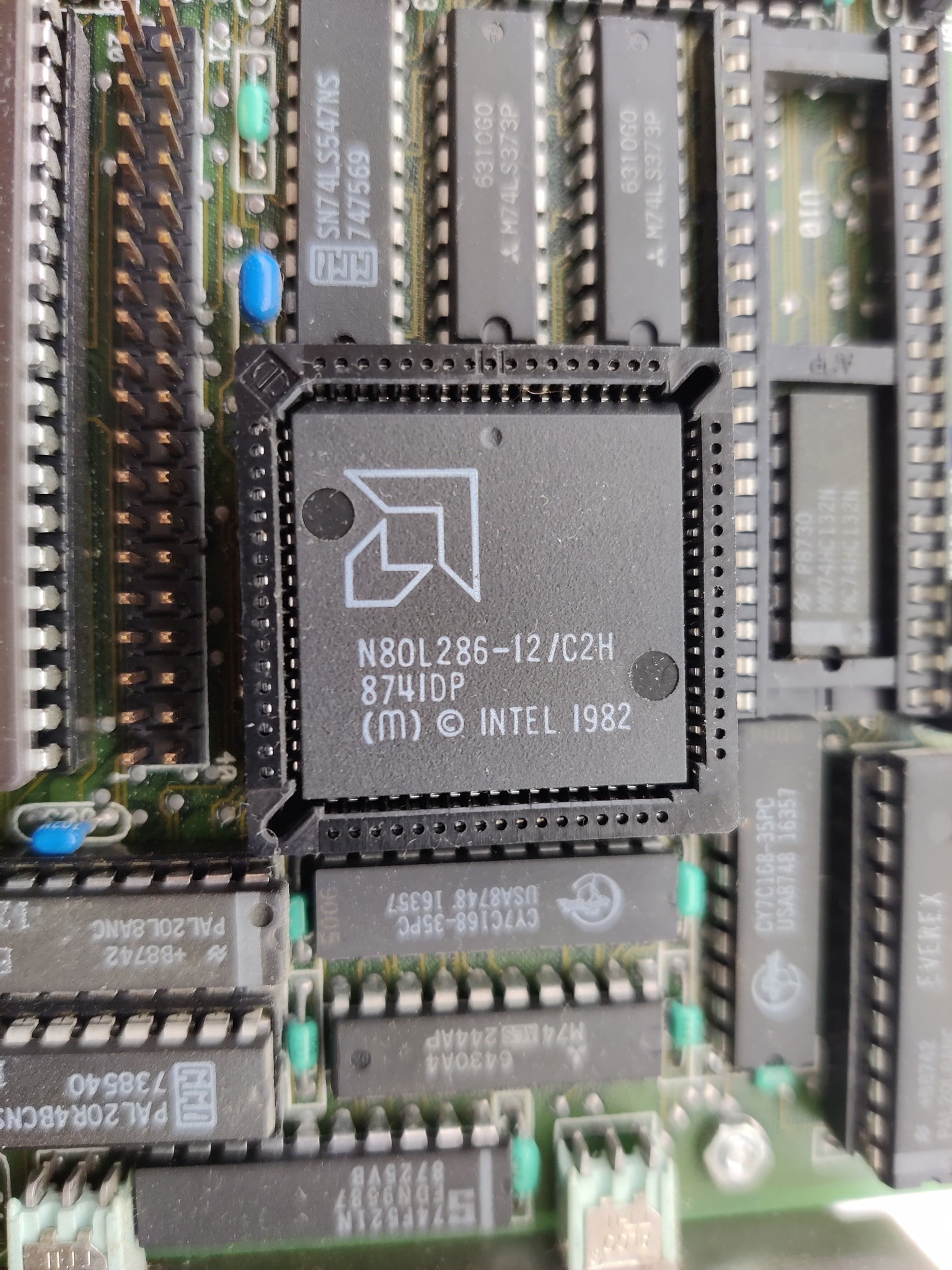 An NEC V20 For Two Processors In One SBC