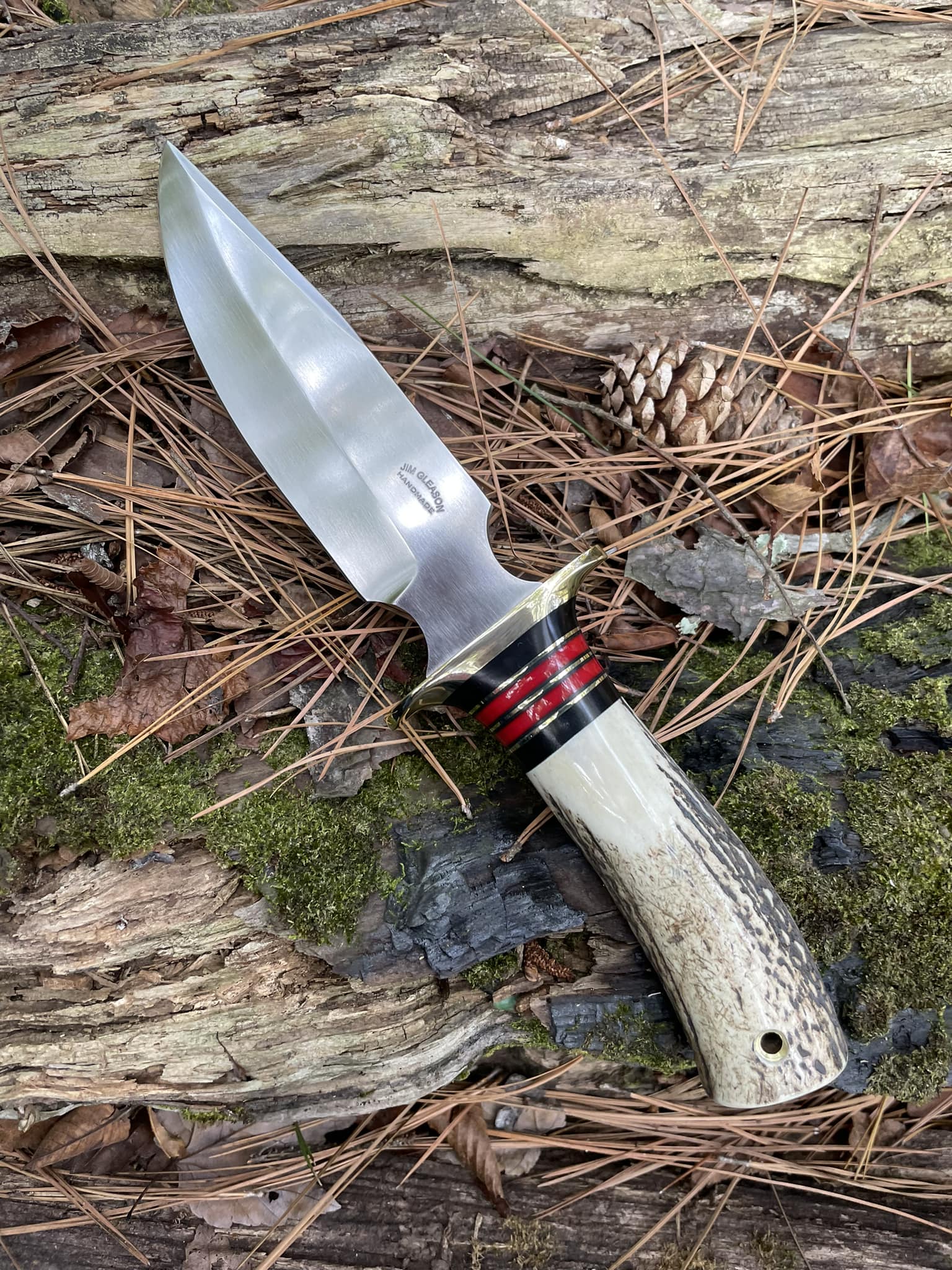 Who makes custom leather knife sheaths in Lafayette?