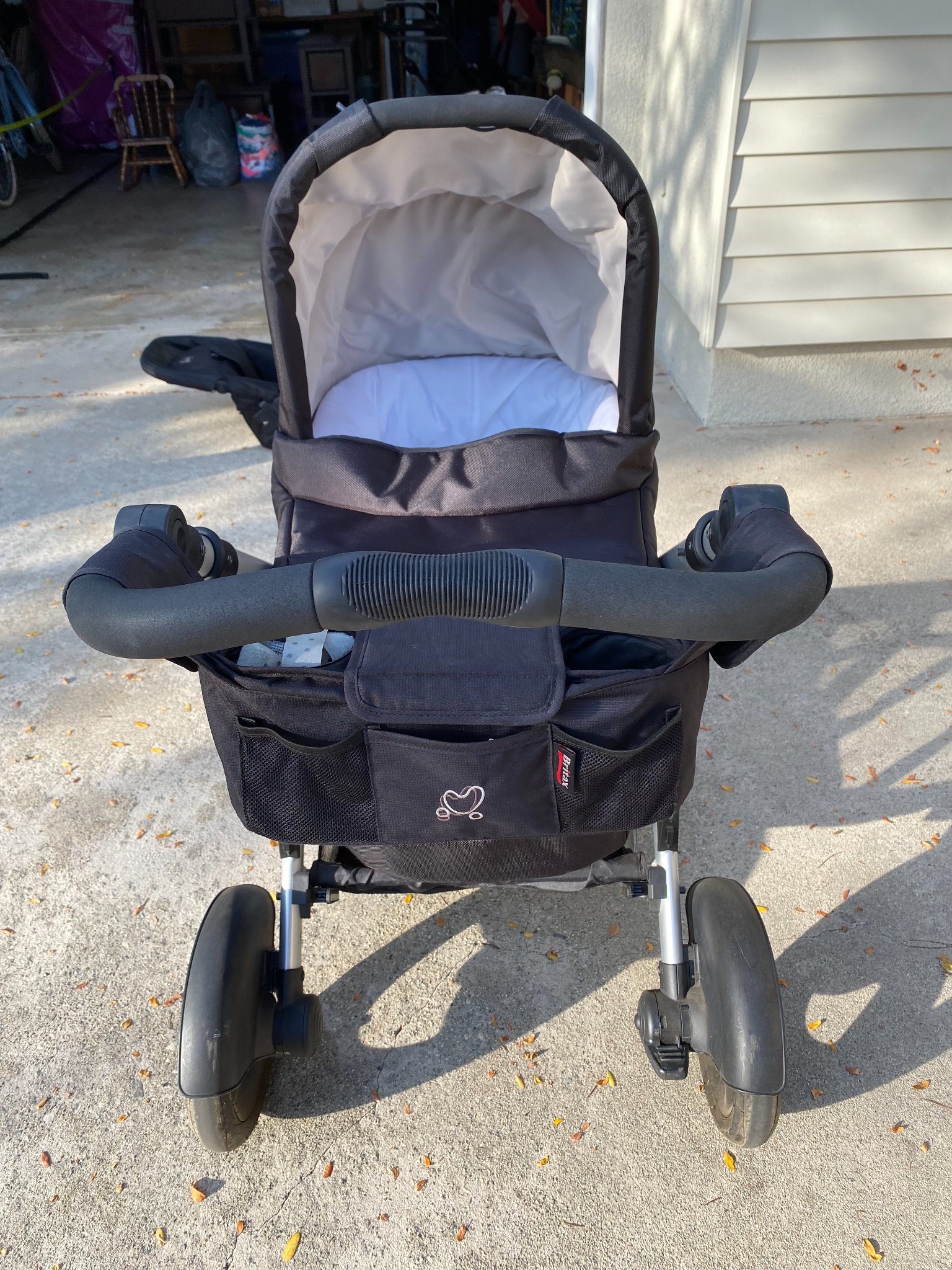 uppababy vista v2 bassinet Stroller Color:Rose Gold/Sepia Black The Bassinet Stand also Fishing Rod Flag Pole Reel Abu Garcia -