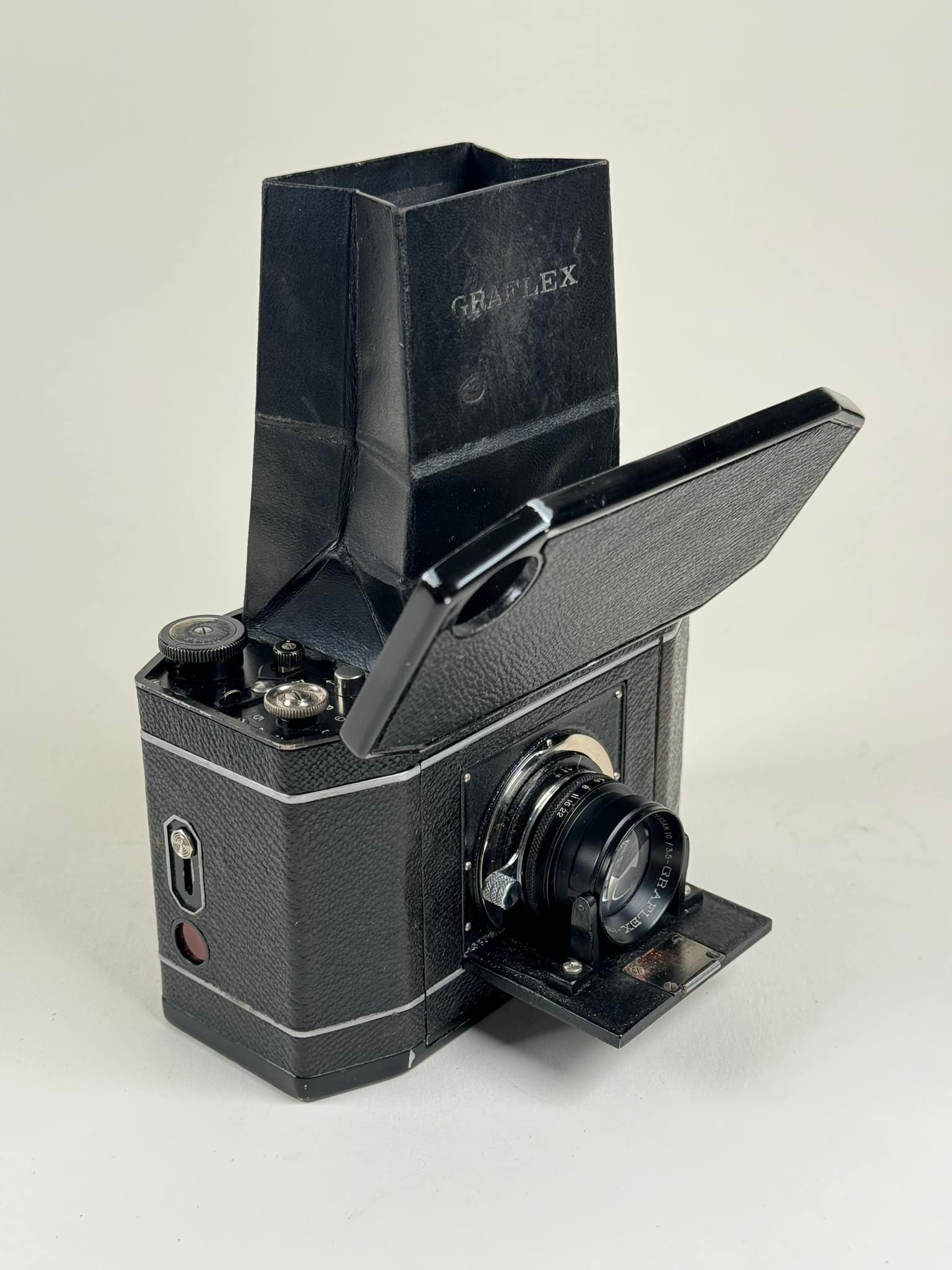 Restoring a 1930s Ensign Special Reflex camera