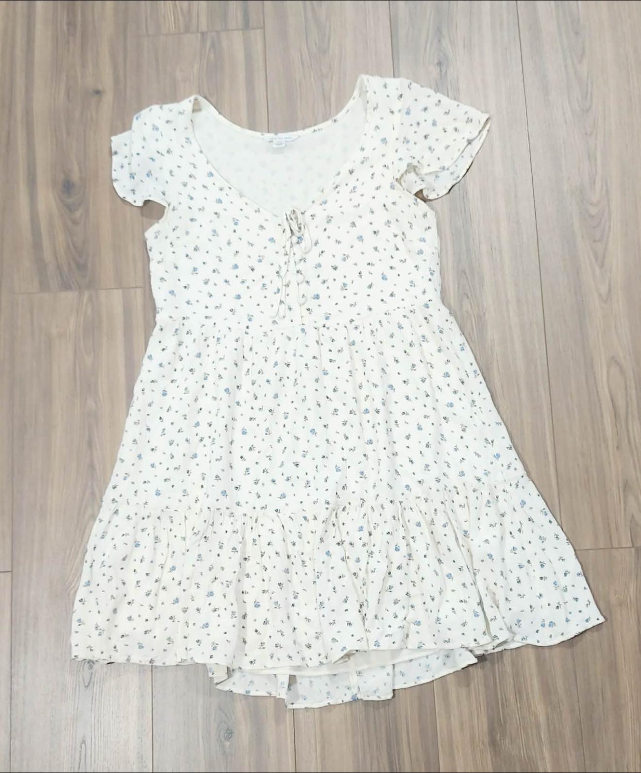 american eagle white floral dress Vintage Outfitters Maxi (1990s)  Ragstock 100% cotton exclusive of the elastic American Eagle Midi White Floral