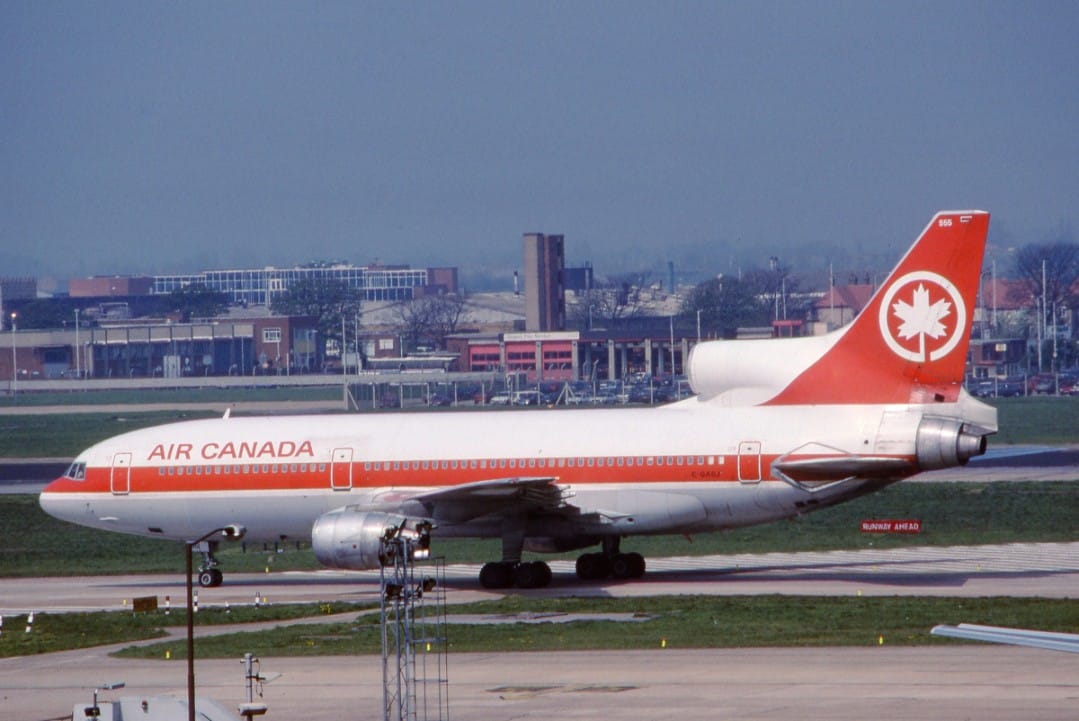 Air Canada Tristar 500 at Heathrow in 1991