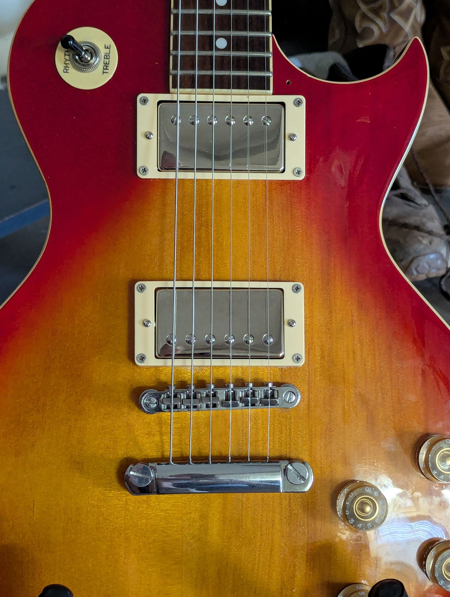 Customized Epiphone Broadway (2006): -P 90