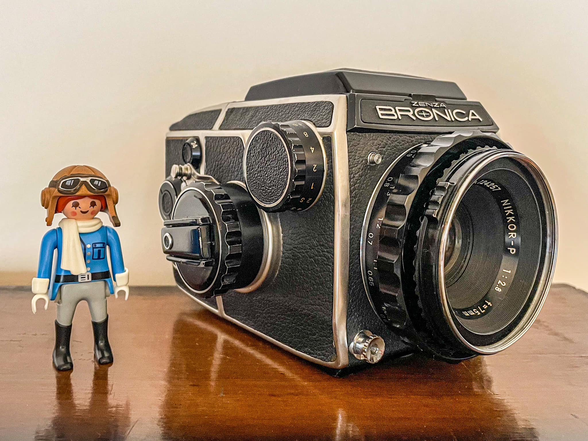 Zenza Bronica EC