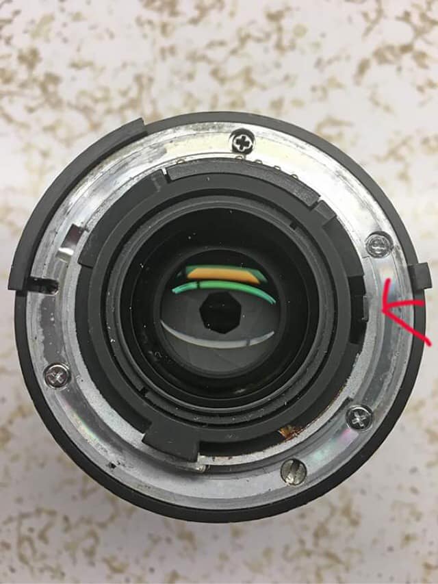 Nikon 60mm f2.8D AF lens stuck aperture lever repair