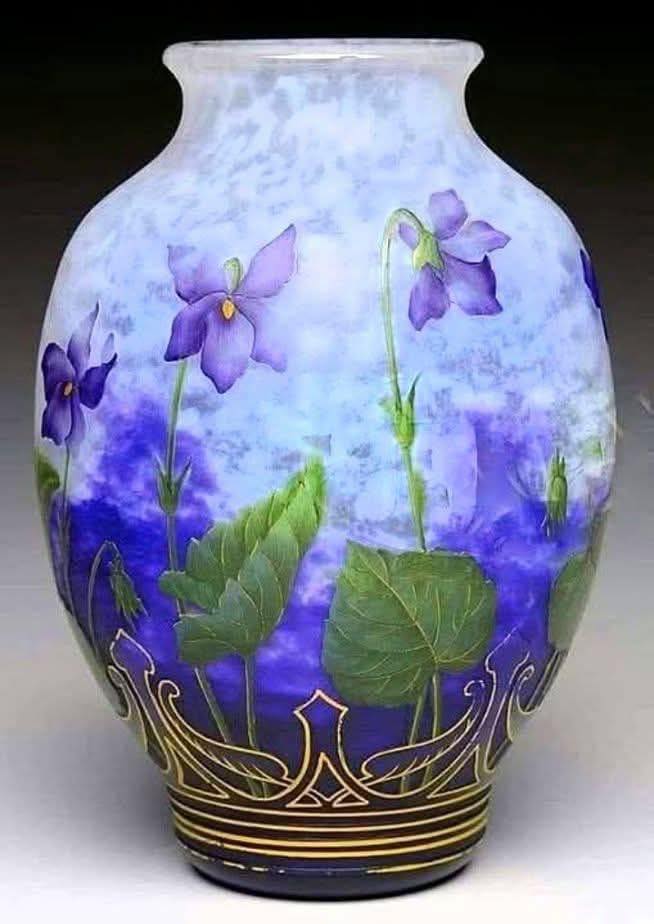 Daum Nancy Art Deco vase from 1930s