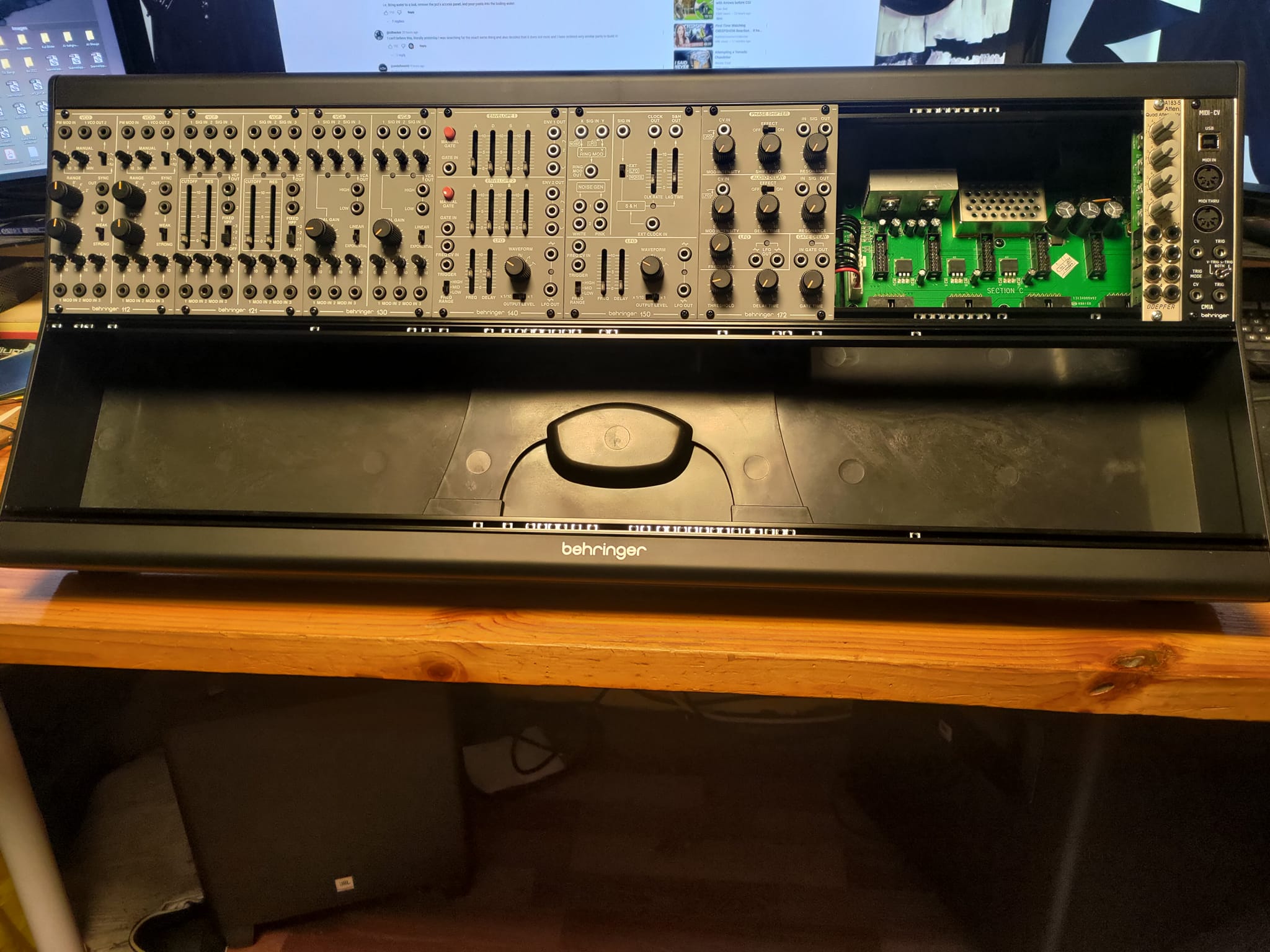 Behringer System 100 112 Dual VCO module review
