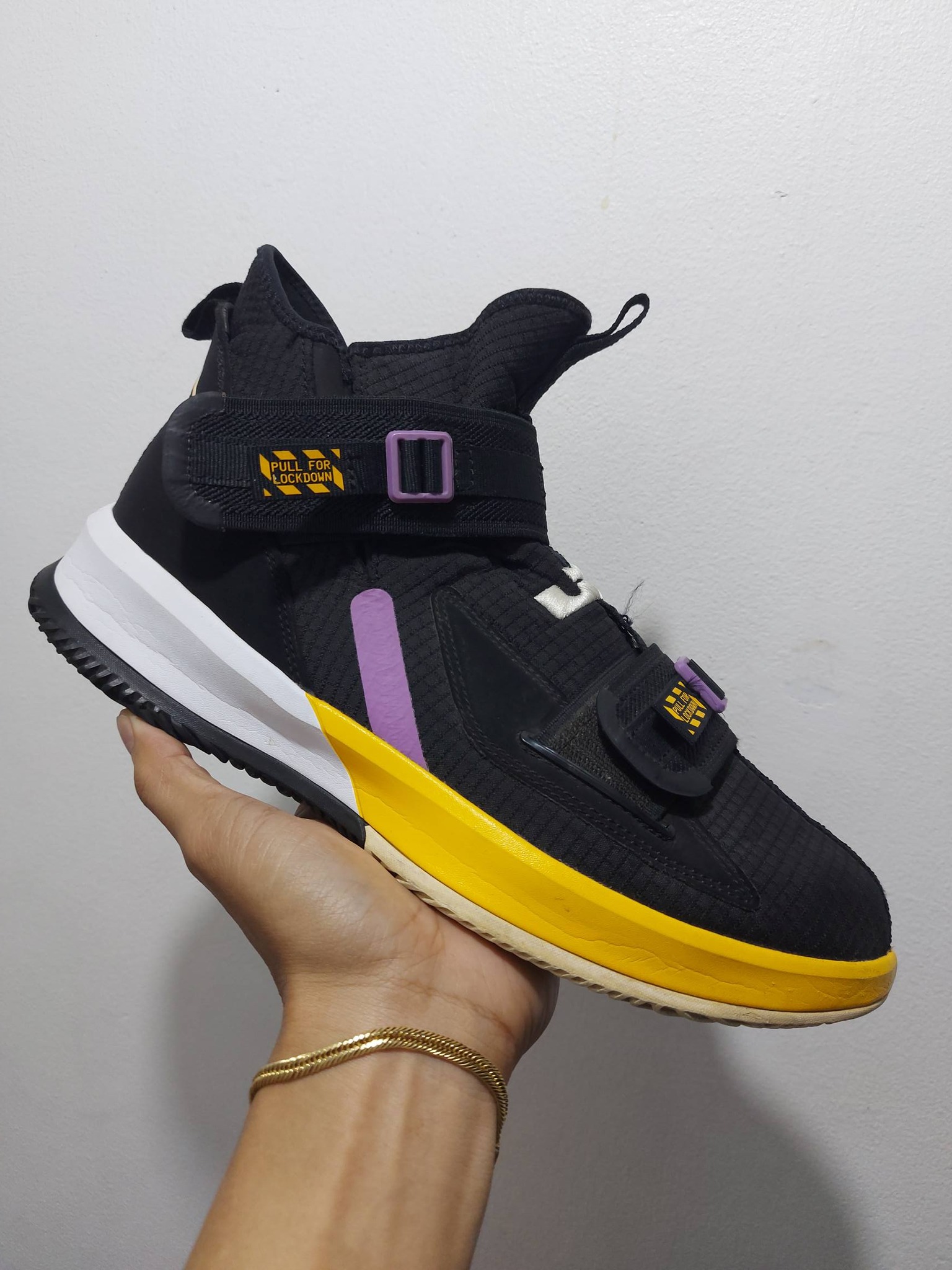 NIKE LEBRON AMBASSADOR IX 