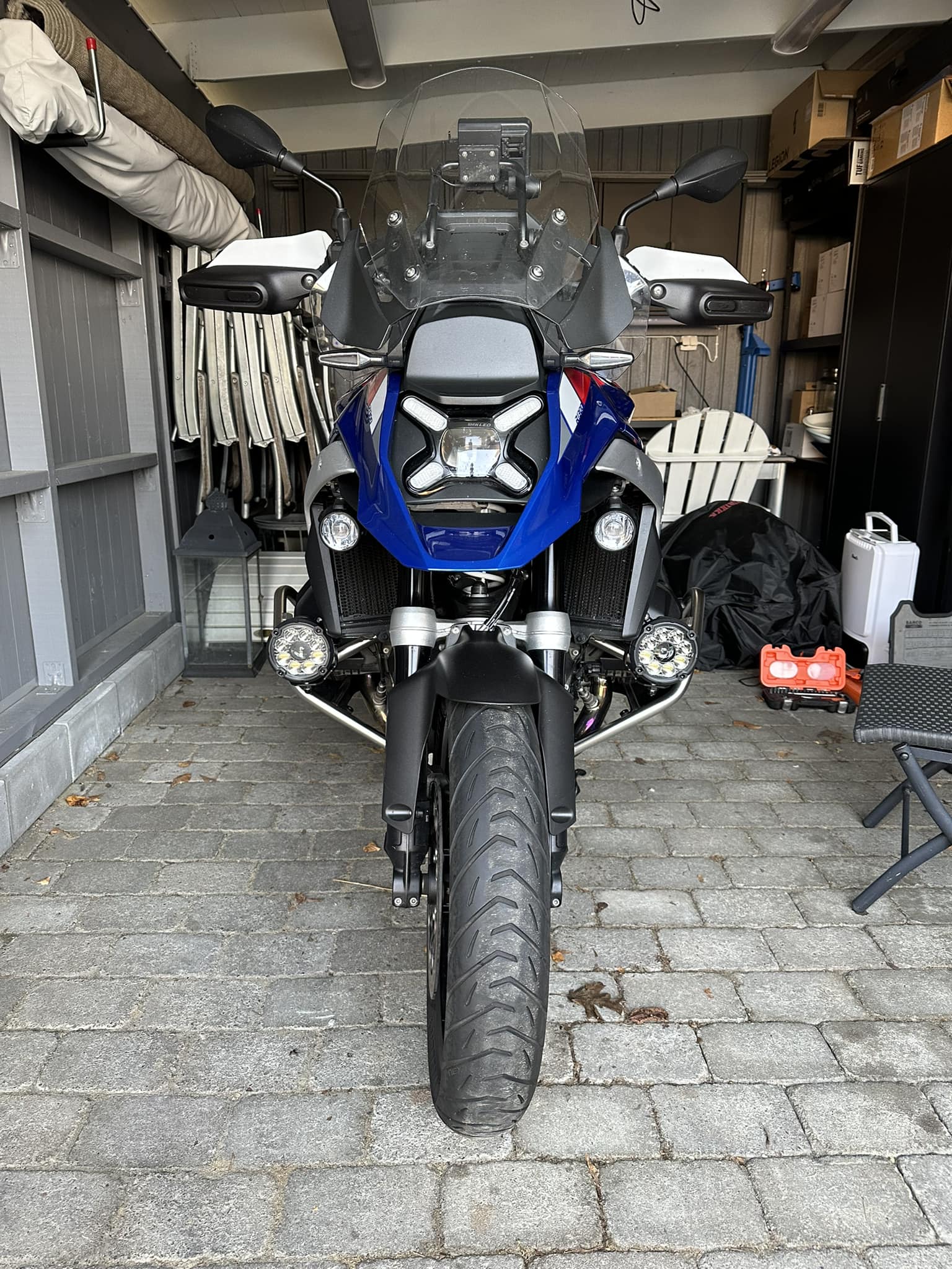 Mounting lone rider moto lights on r1300gs?