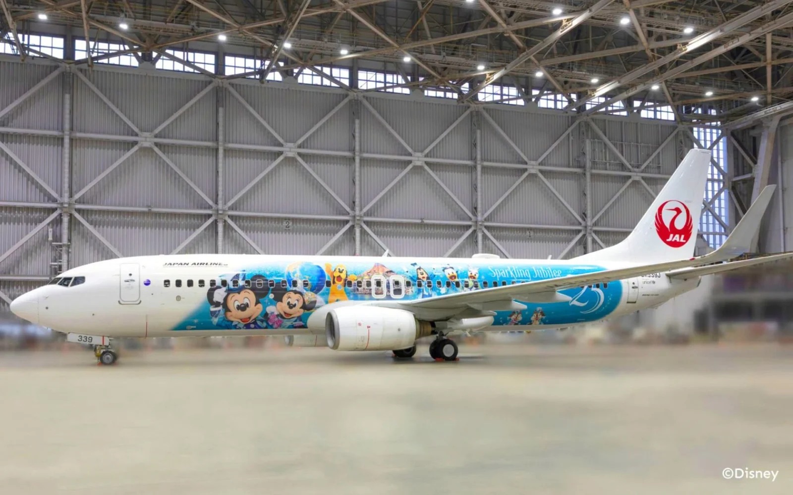Japan Airlines Boeing 747-246D in Disney Dream Express livery