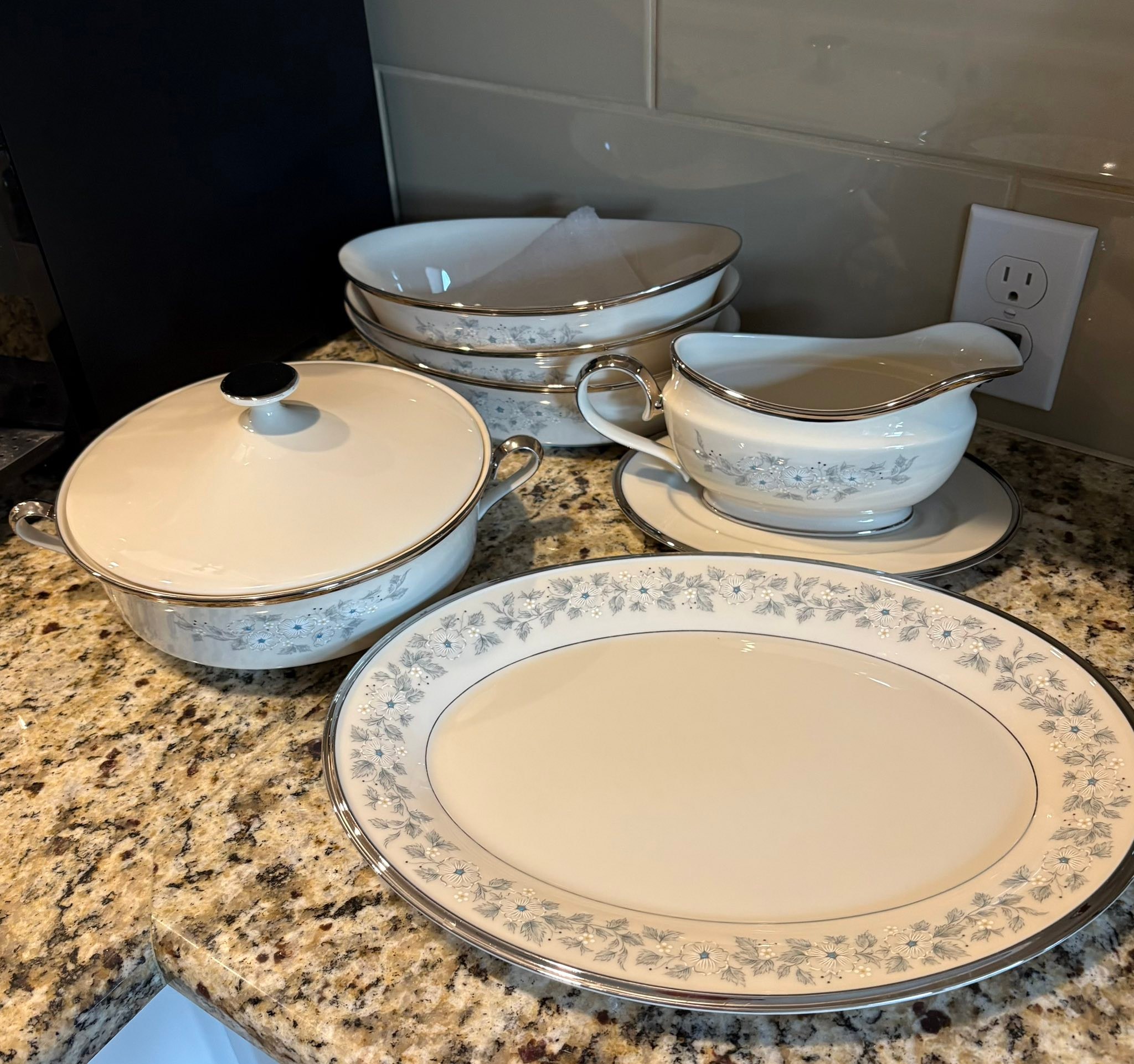 Lenox China Windsong 5 Piece Place Setting ~1st Quality~ Never Used