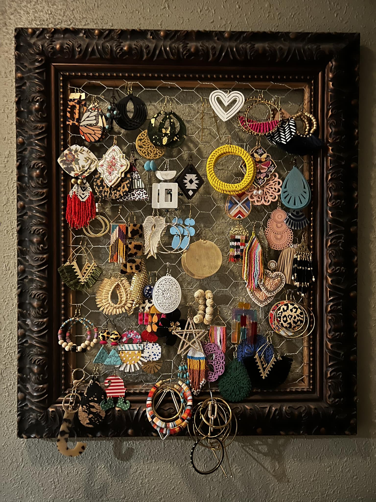 What are some tips for making jewelry into wall art?