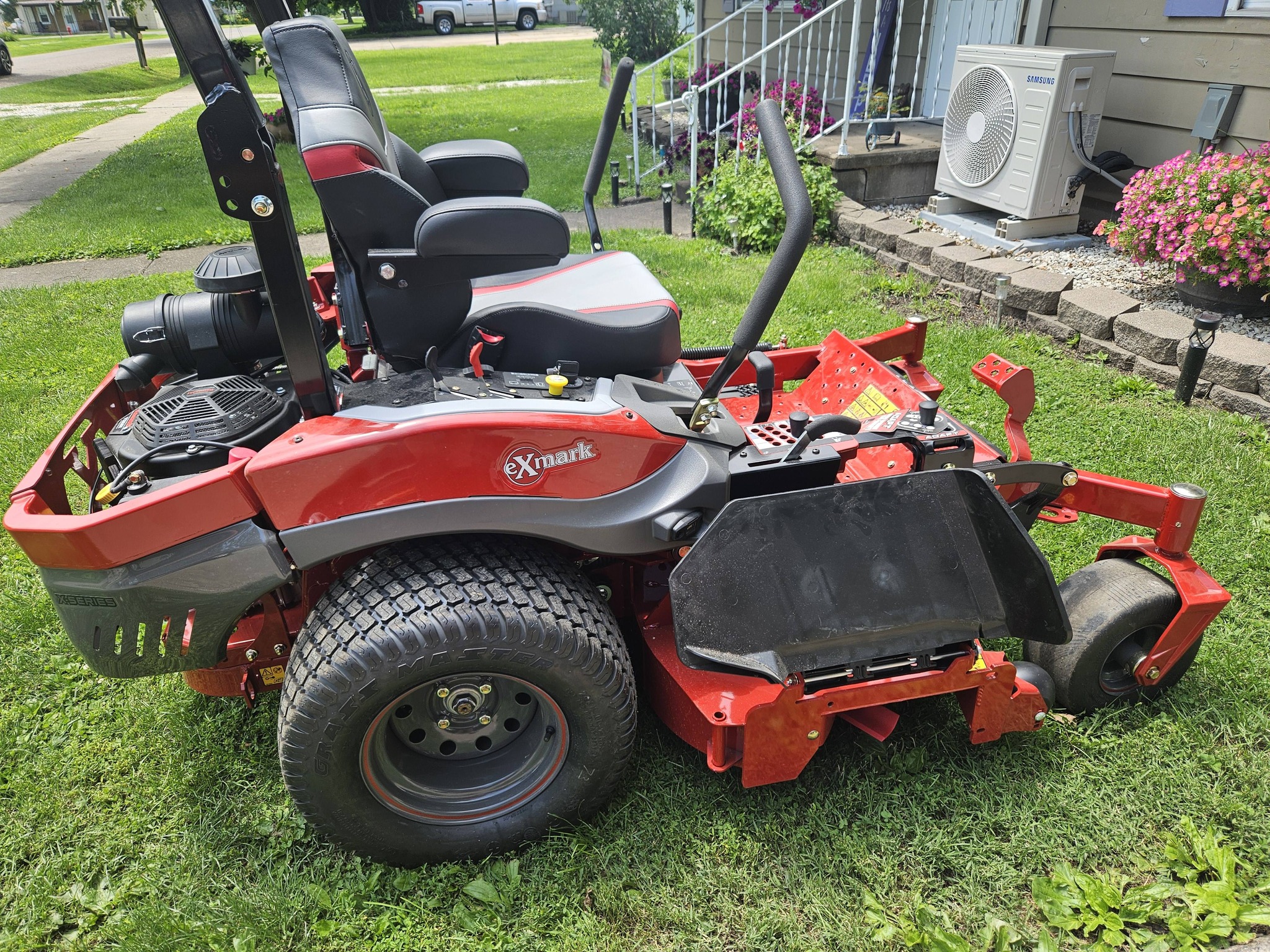 Info on 72 toro mowers with 35 hp?