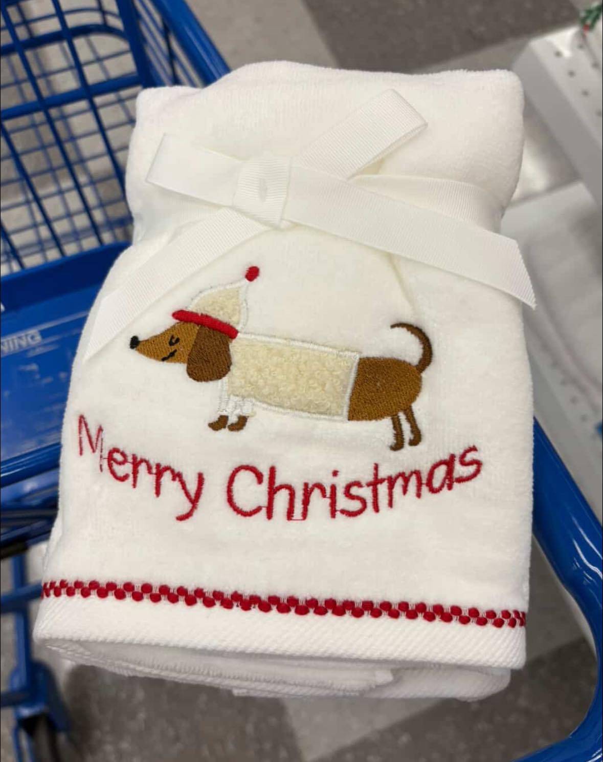 Maddie Kerns - Dachshund Christmas hand towels spotted at... | Facebook