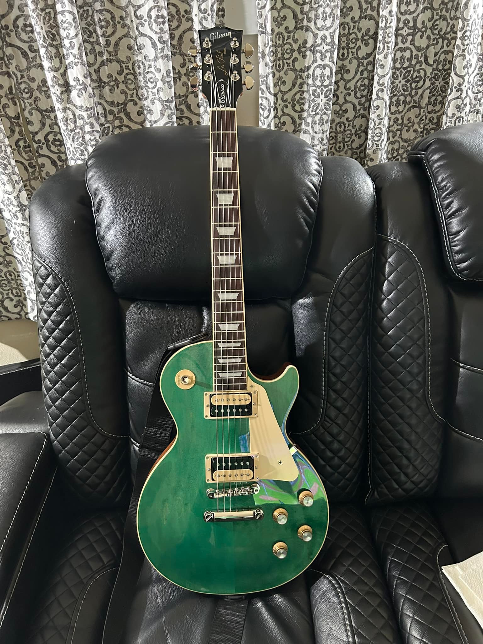 NGD - 2020 Gibson Les Paul Classic Sea Foam Green!
