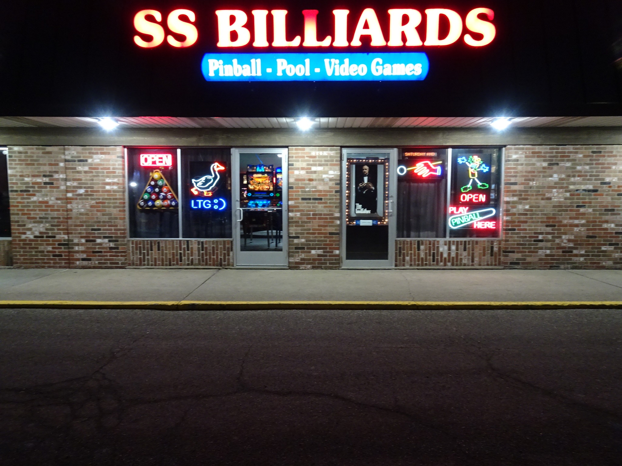 SS Billiards Pinball & Pool | New machine. Up to 24 pinball machines in ...