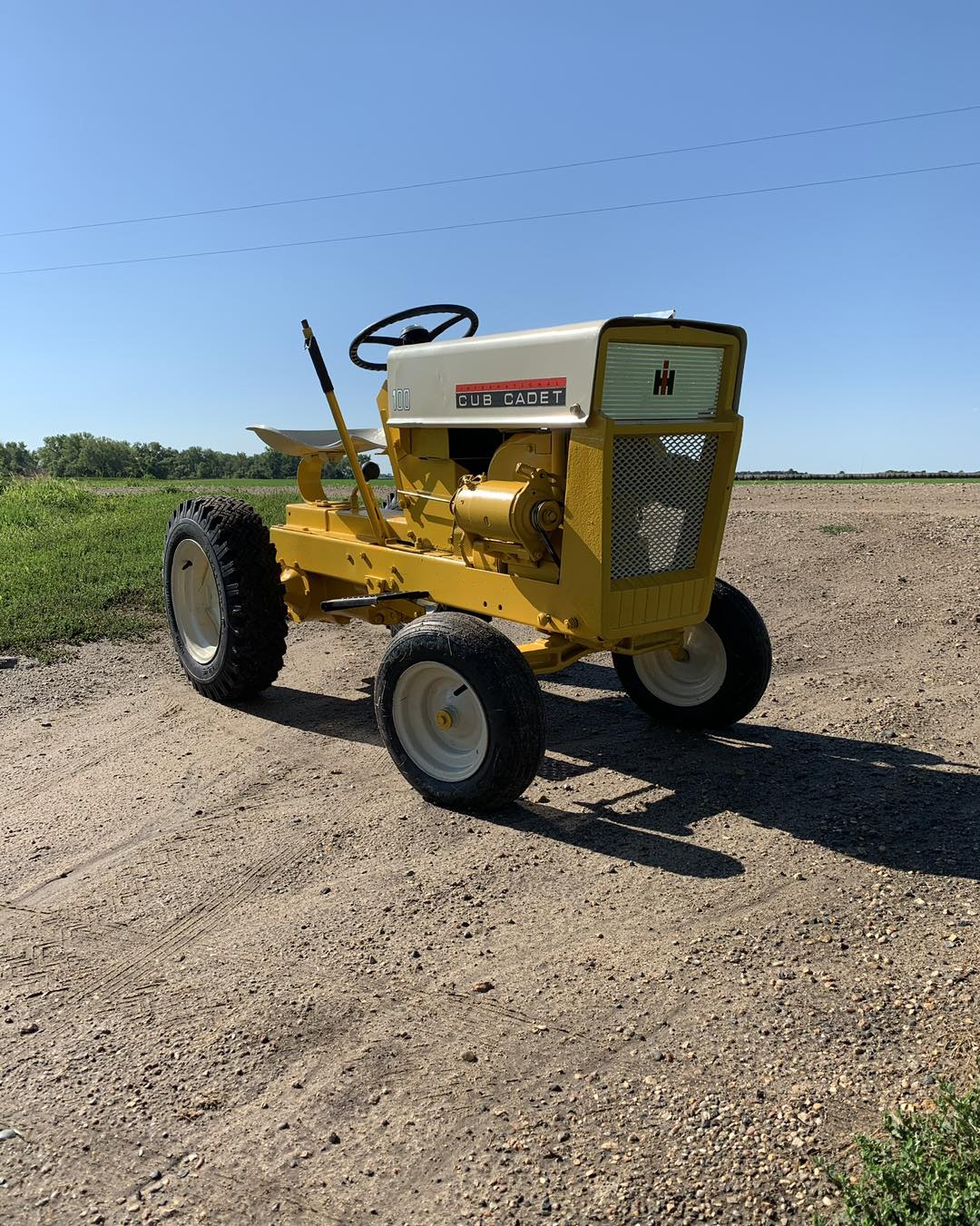 Old farmall tractors lovers | Facebook