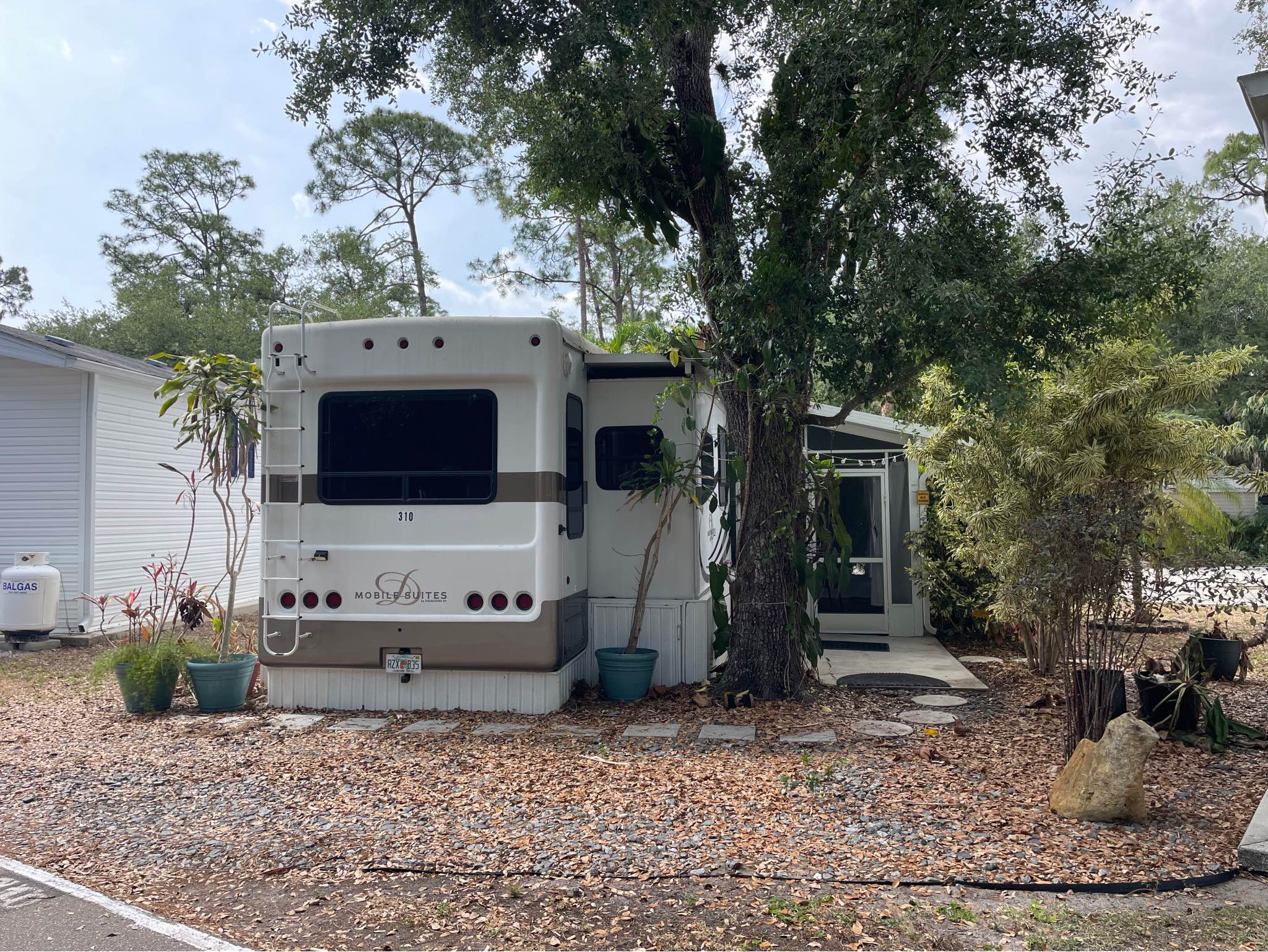 2004 Doubletree Rv mobile suites 36 tk3 - RVs & Campers - Naples Manor ...