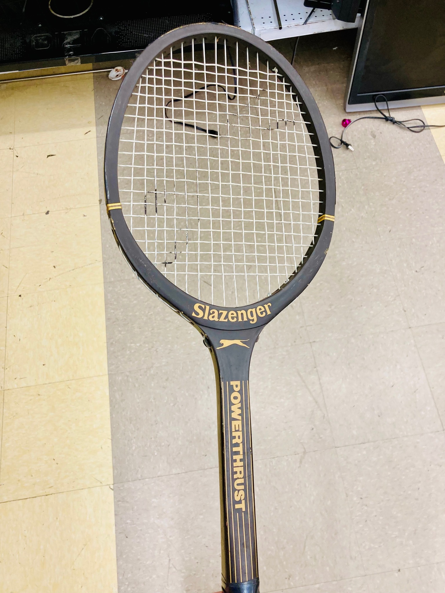 Slazenger panther power ヴィンテージ 硬式テニスラケット FOR SALE slazenger panther edition tennis racket in good condition.