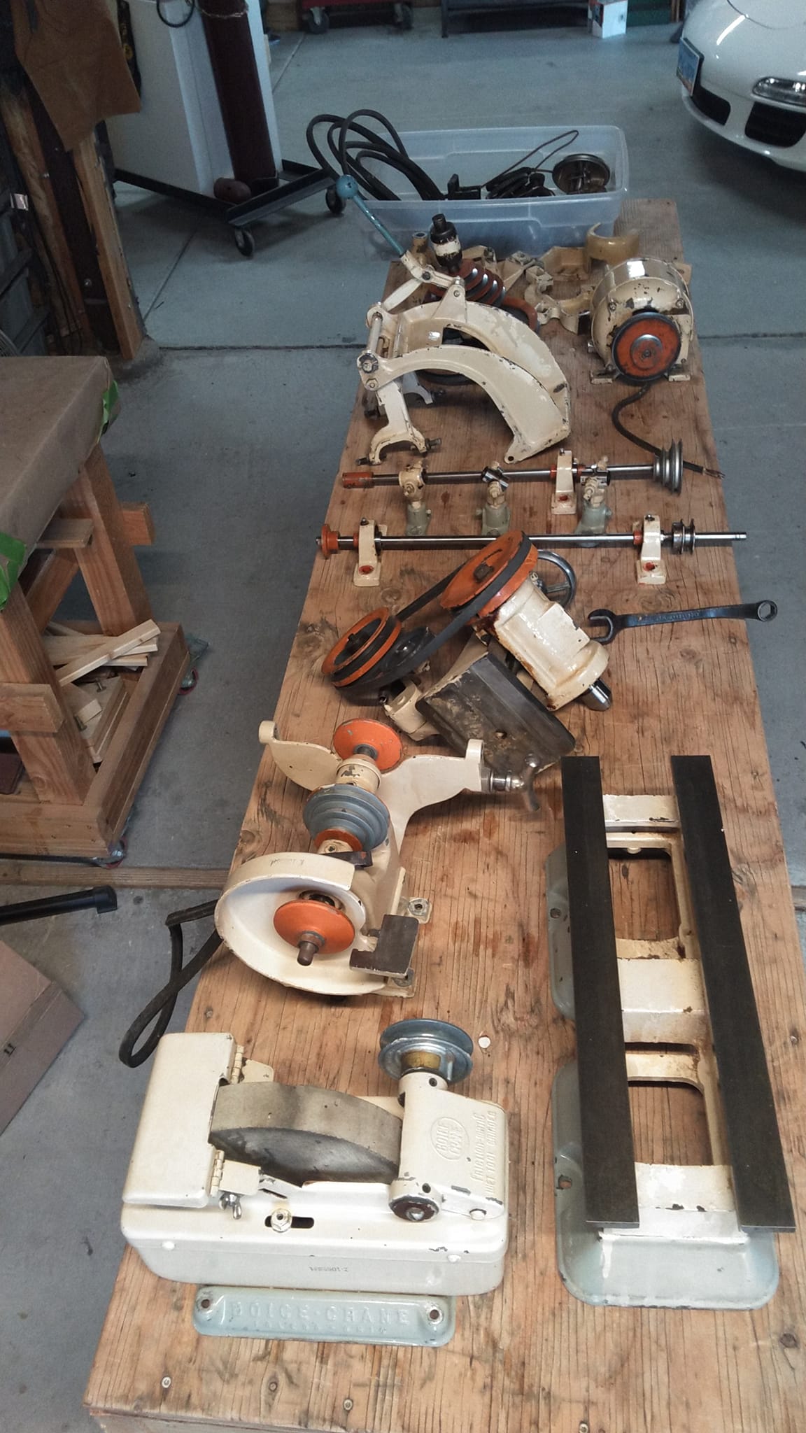 What is the vintage and model number of the Atlas lathe?