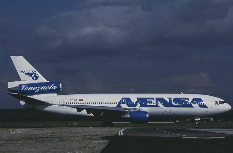 Avensa YV-51C plane in 1986 livery