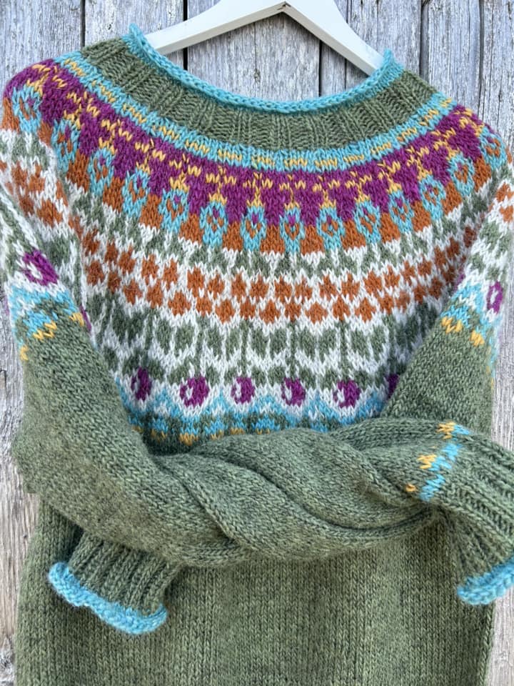 Colorful Botanical sweater knit with Lettlopi yarn