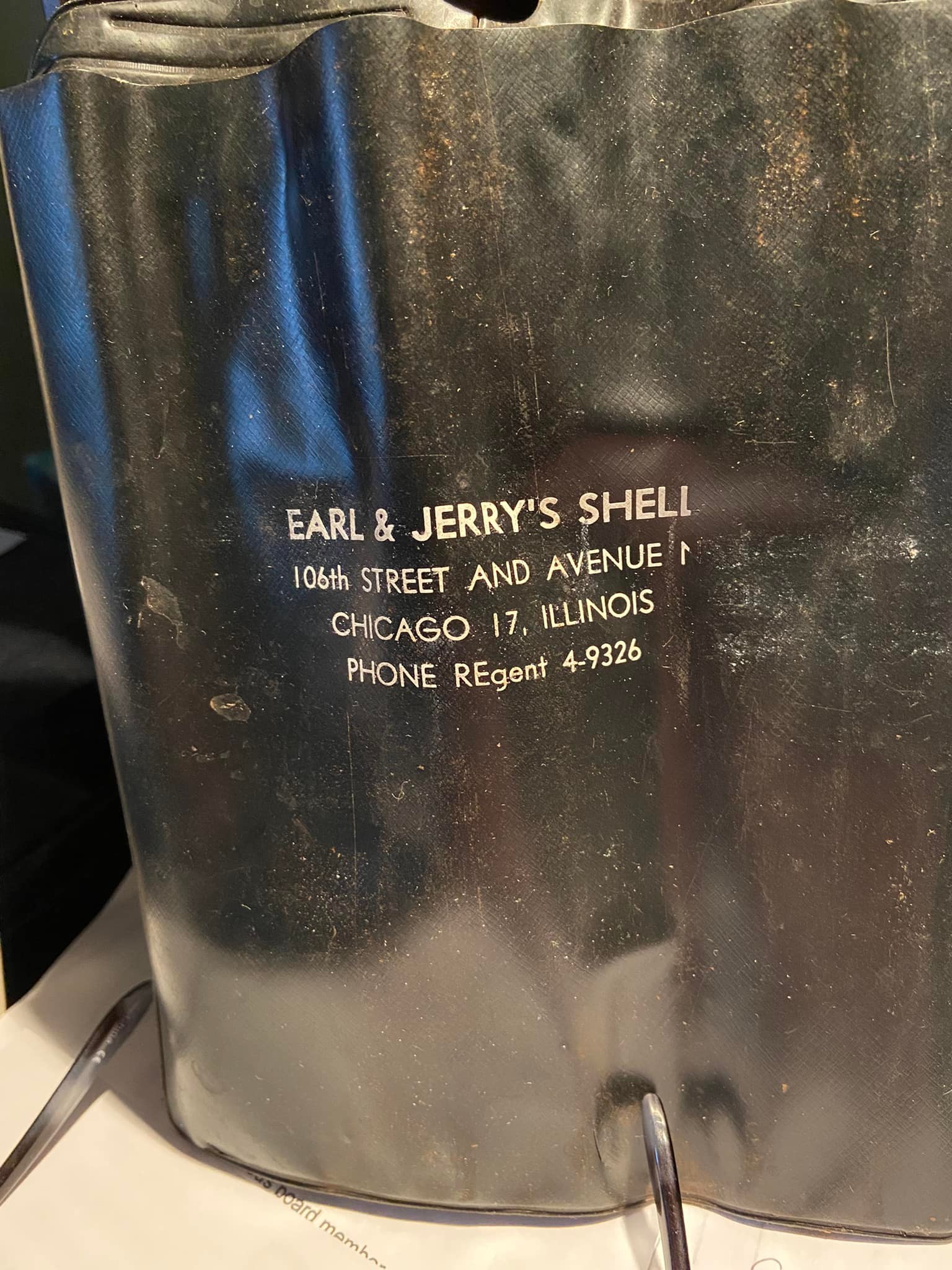 Is this old Shell Station still in Southeast Chicago?