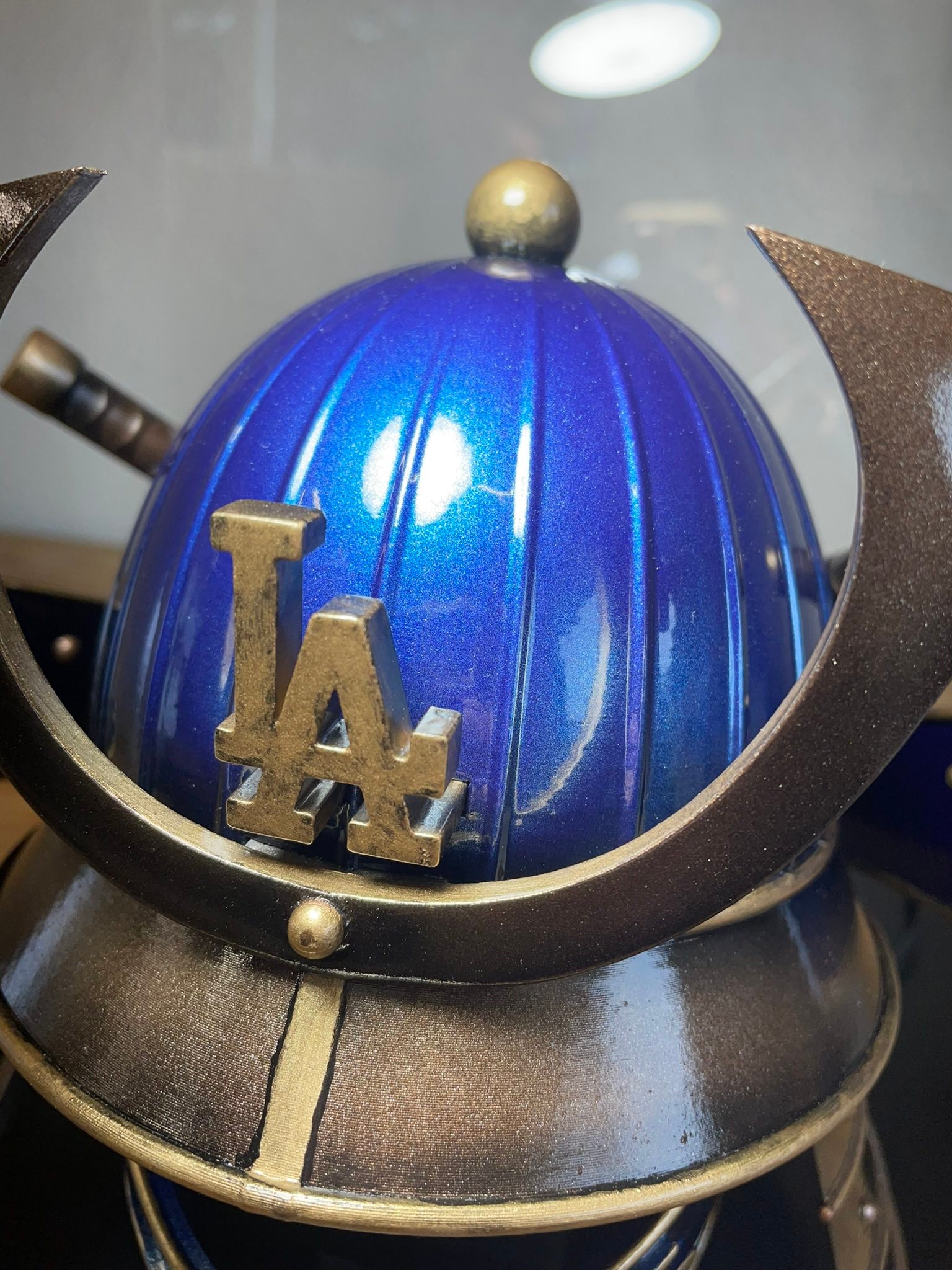 dodgers motorcycle helmet Los Angeles Mlb Collectible Mini Batting Featureslos angeles dodgers replica mini batting helmetspecificationsdimension MLB LA Dodgers Multi-Sport Youth