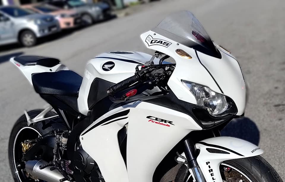 Honda CBR 1000RR White Rabbit boleh SWAP or TRADE IN - Motorcycles ...
