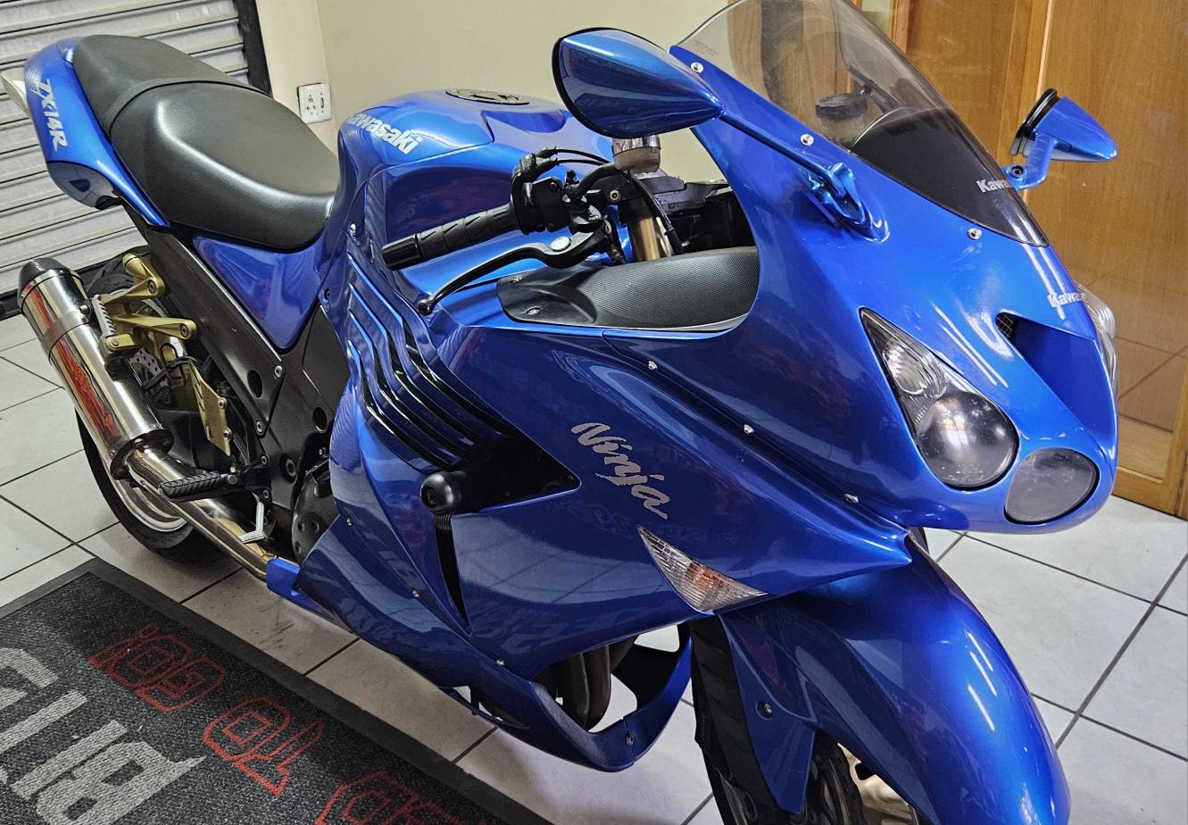 Kawasaki ZX14 Bike in good condition all paperwork in order R85000