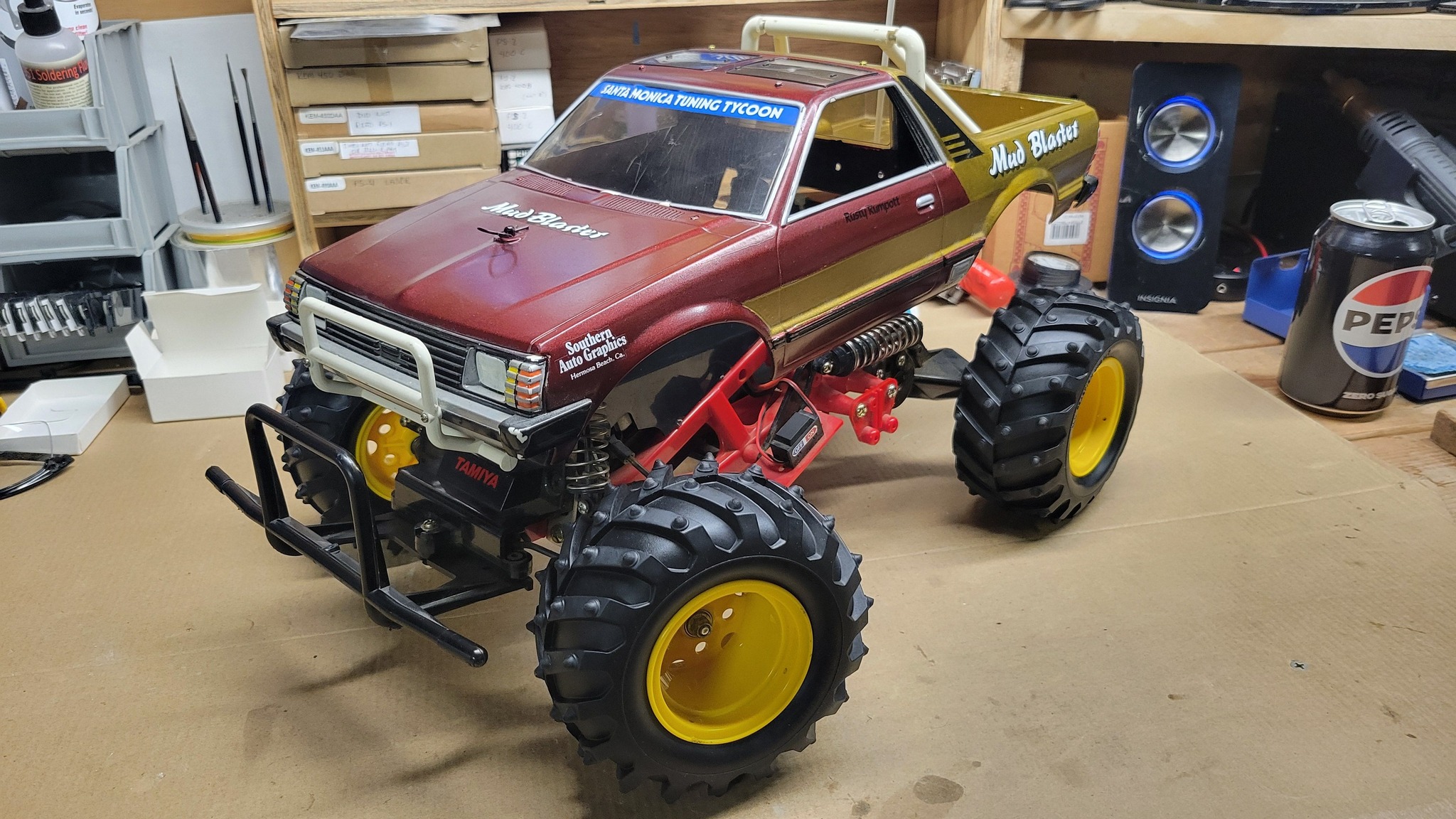 Restoring a 1989 Tamiya Mud Blaster RC Truck