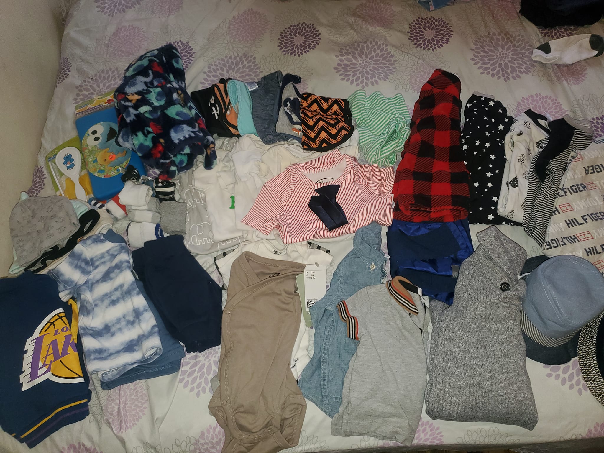 Tenue Gymboree Garçon 12-18 Mois – Short à Carreaux Et T-shirt Dinosaure, Occasion Très Bon état