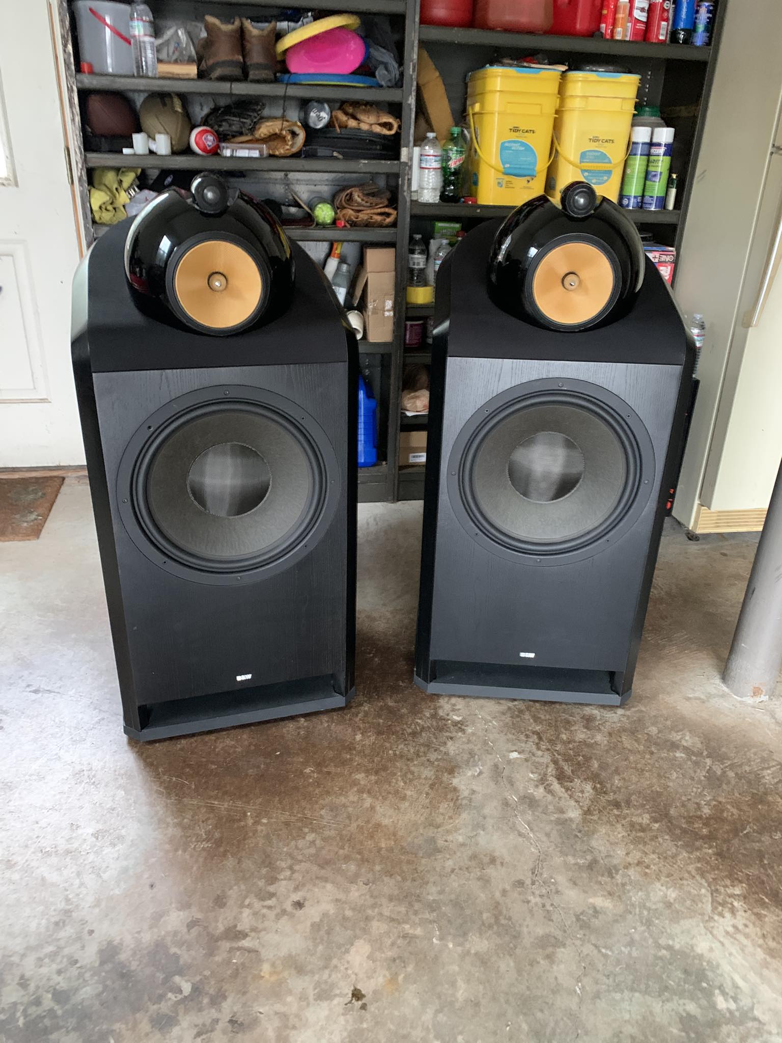 B&W 685 speakers sound fantastic
